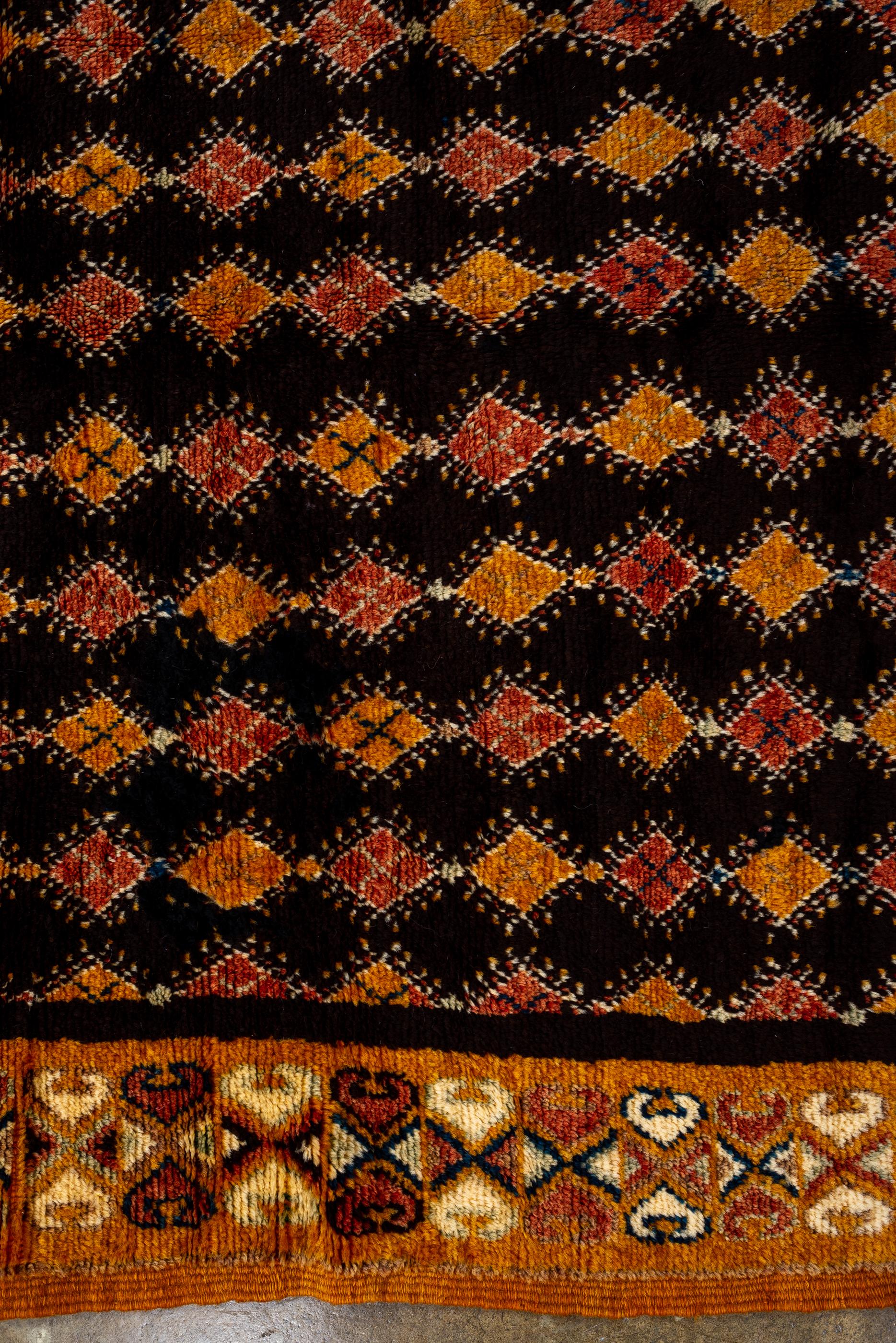 Moroccan Design Rug Runner In New Condition For Sale In New York, NY