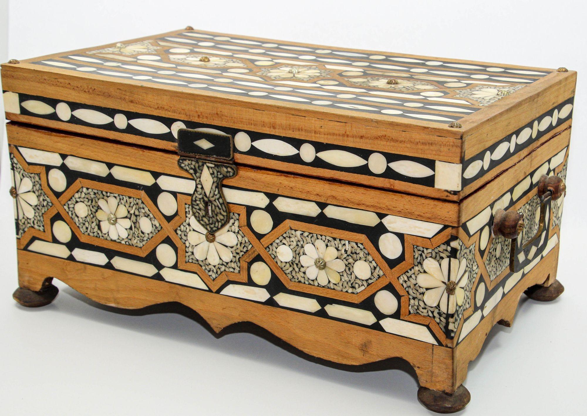 Moroccan Dowry Box Inlaid with White Camel Bone Rectangular Carved Wood Trunk For Sale 3