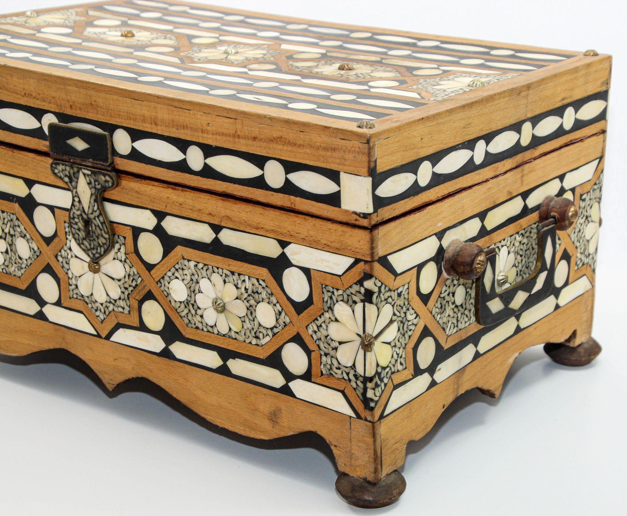 Moroccan Dowry Box Inlaid with White Camel Bone Rectangular Carved Wood Trunk For Sale 6