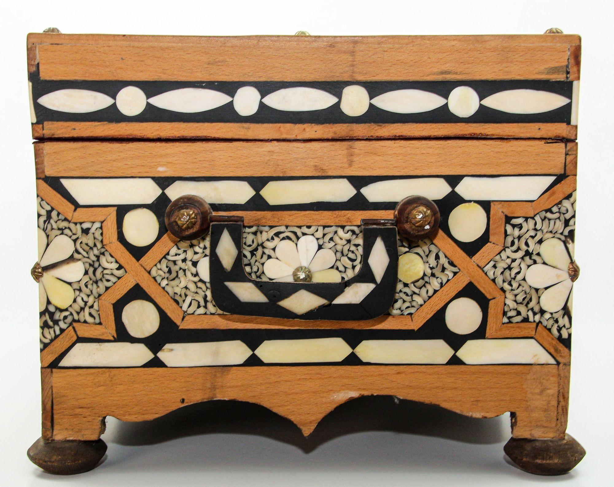 Moroccan Dowry Box Inlaid with White Camel Bone Rectangular Carved Wood Trunk For Sale 7