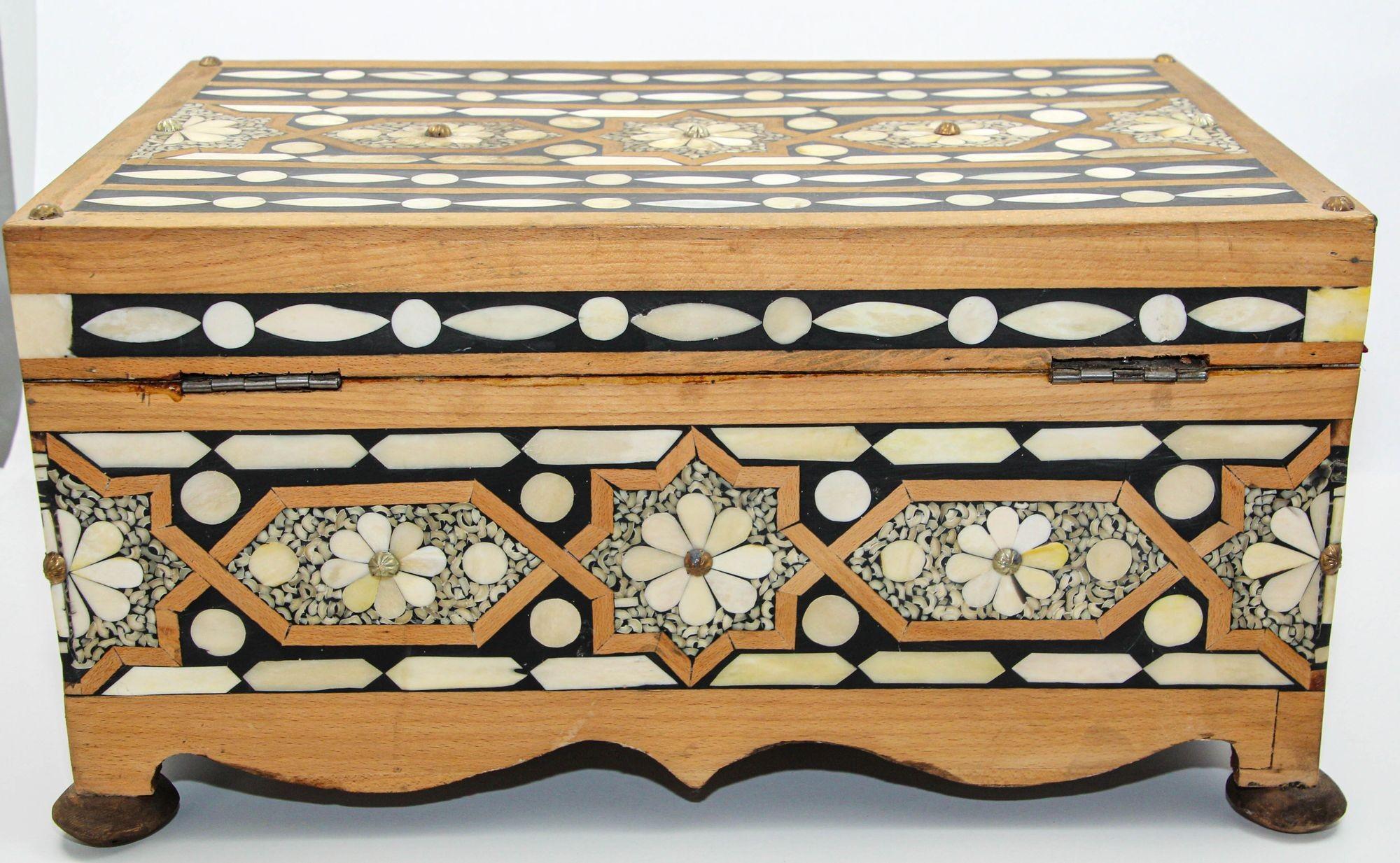 Moroccan Dowry Box Inlaid with White Camel Bone Rectangular Carved Wood Trunk For Sale 10