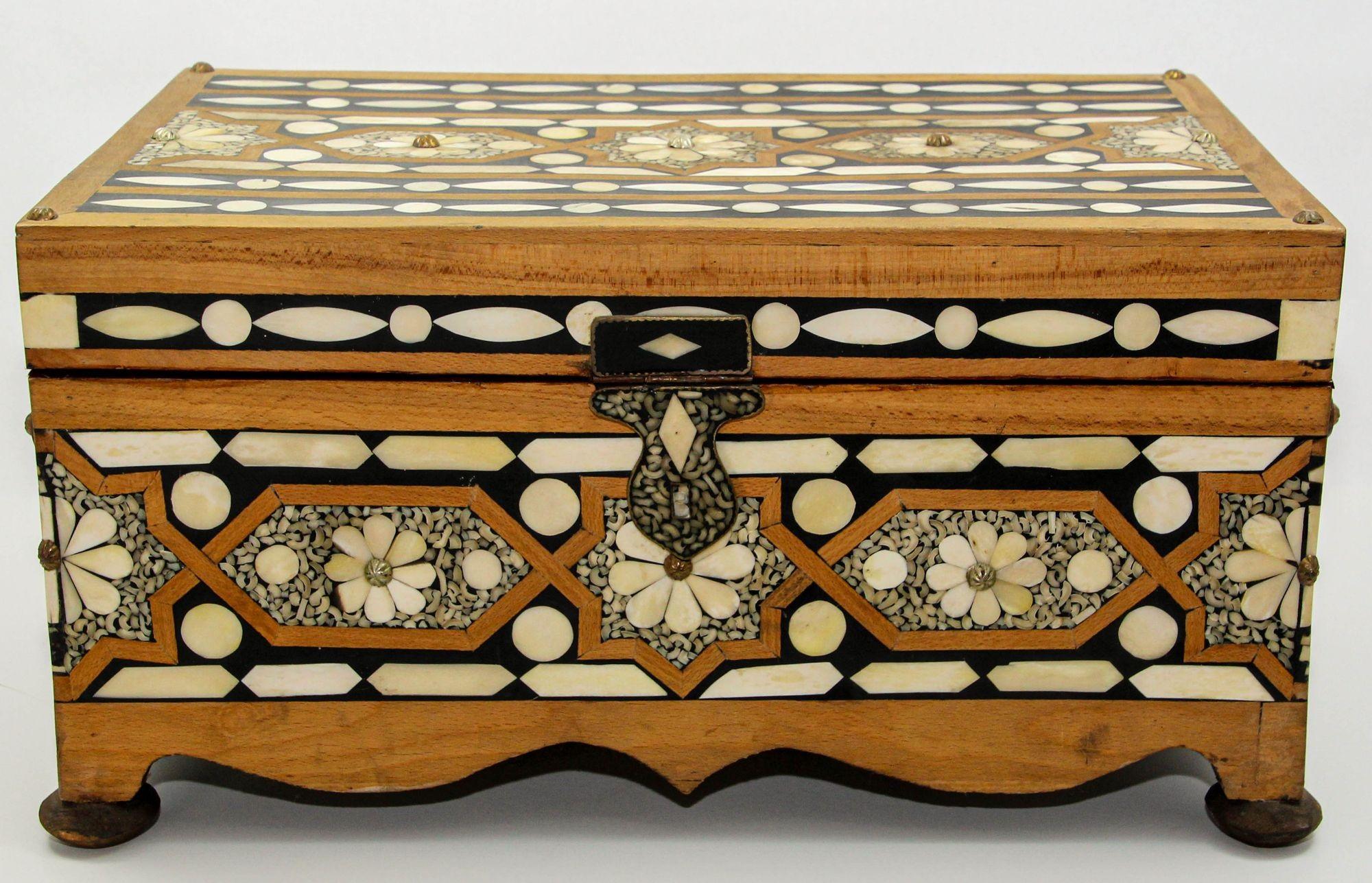 Moorish Moroccan Dowry Box Inlaid with White Camel Bone Rectangular Carved Wood Trunk For Sale
