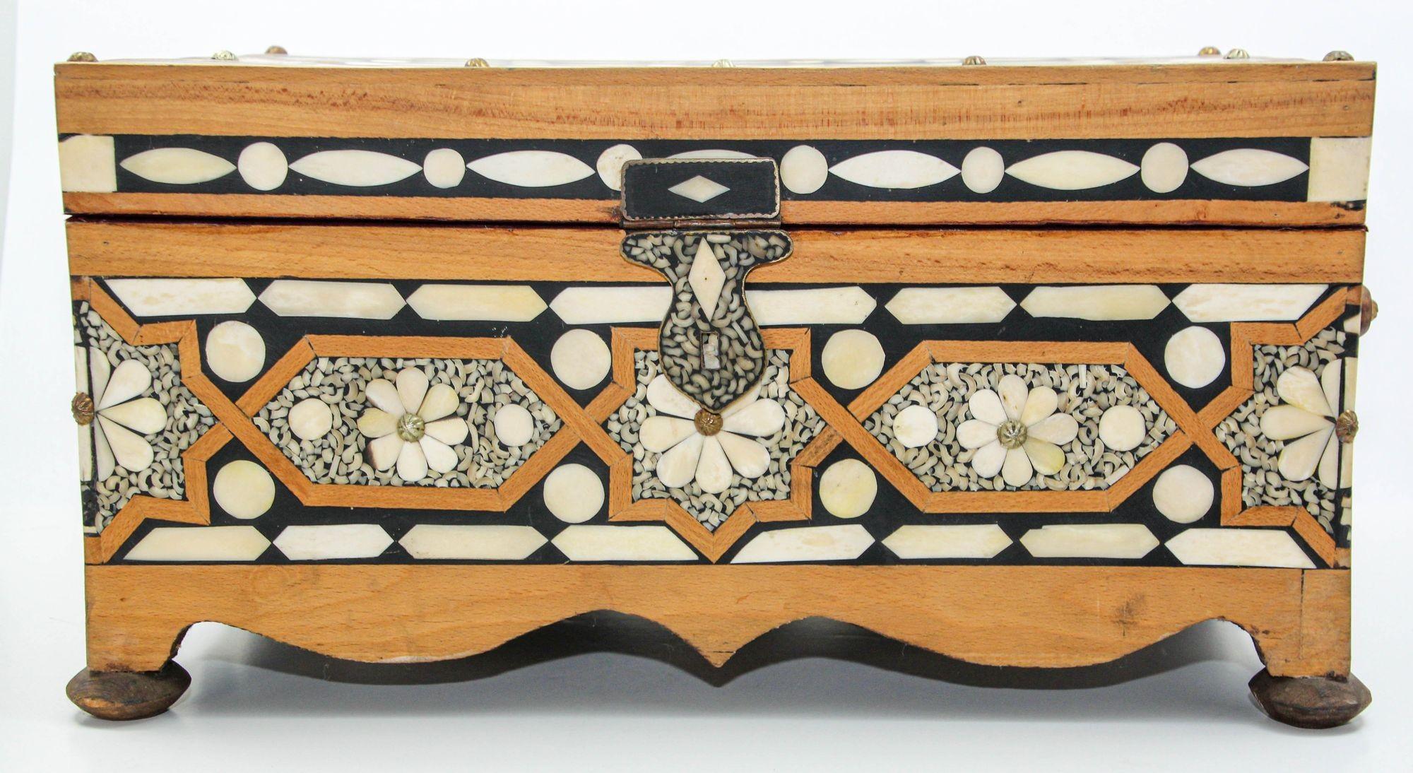 Moorish Moroccan Dowry Box Inlaid with White Camel Bone Rectangular Carved Wood Trunk For Sale
