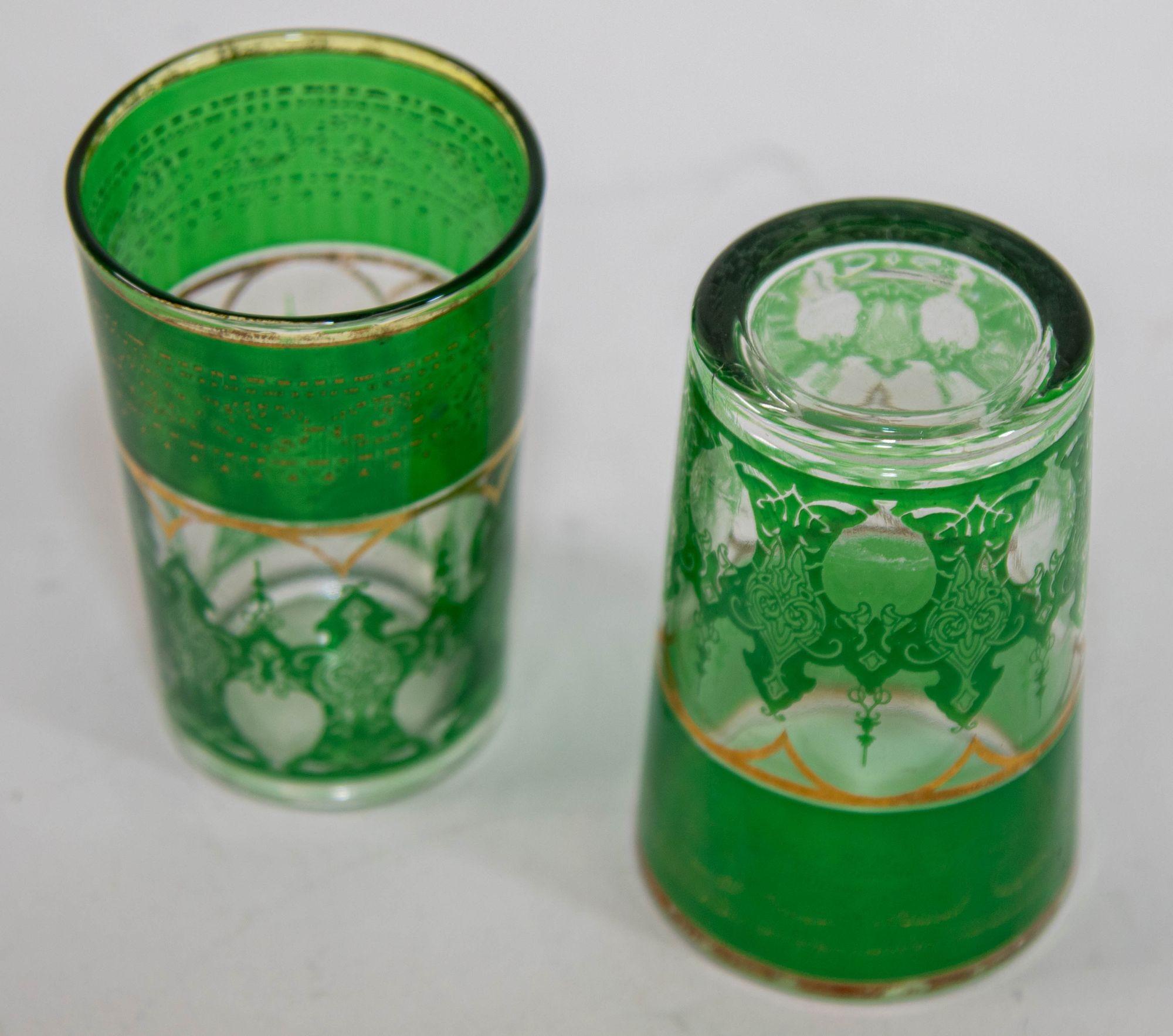 20ième siècle Verres à boire marocains Set de 2 avec design mauresque Vintage Barware en vente