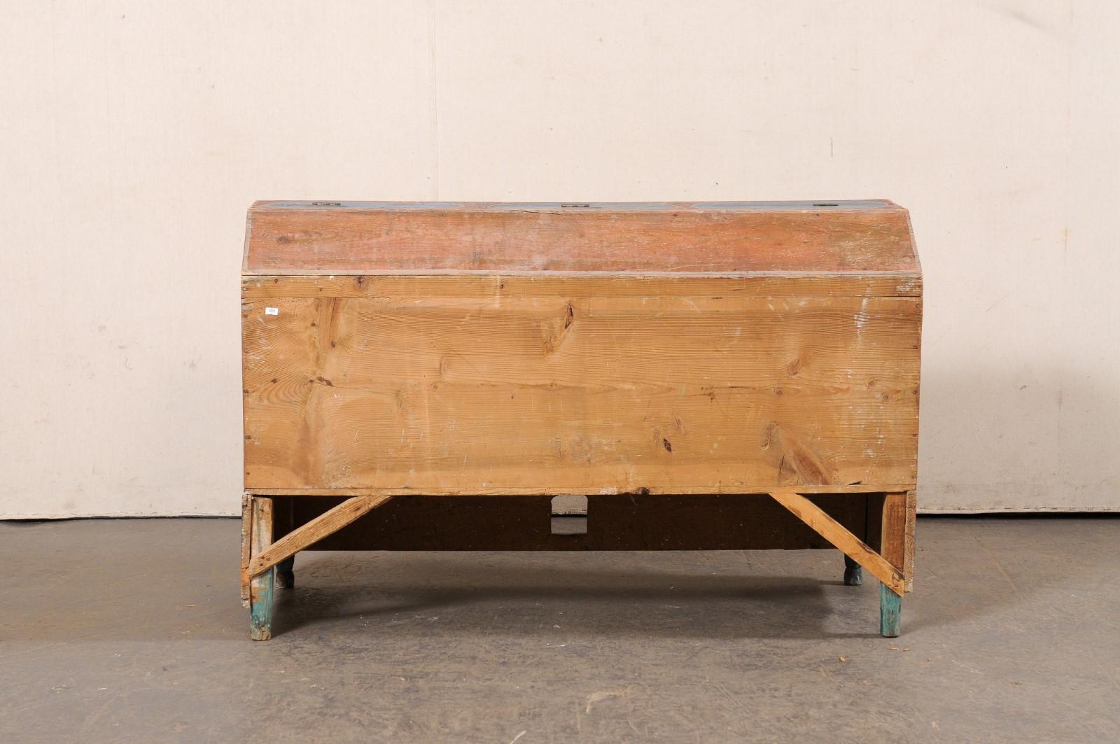 Moroccan Elaborately Hand-Painted Trunk, Early 20th C. 3