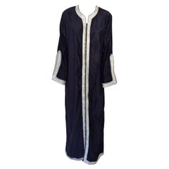 Marokkanischer Kaftan aus blauem und silbernem marokkanischem Samt