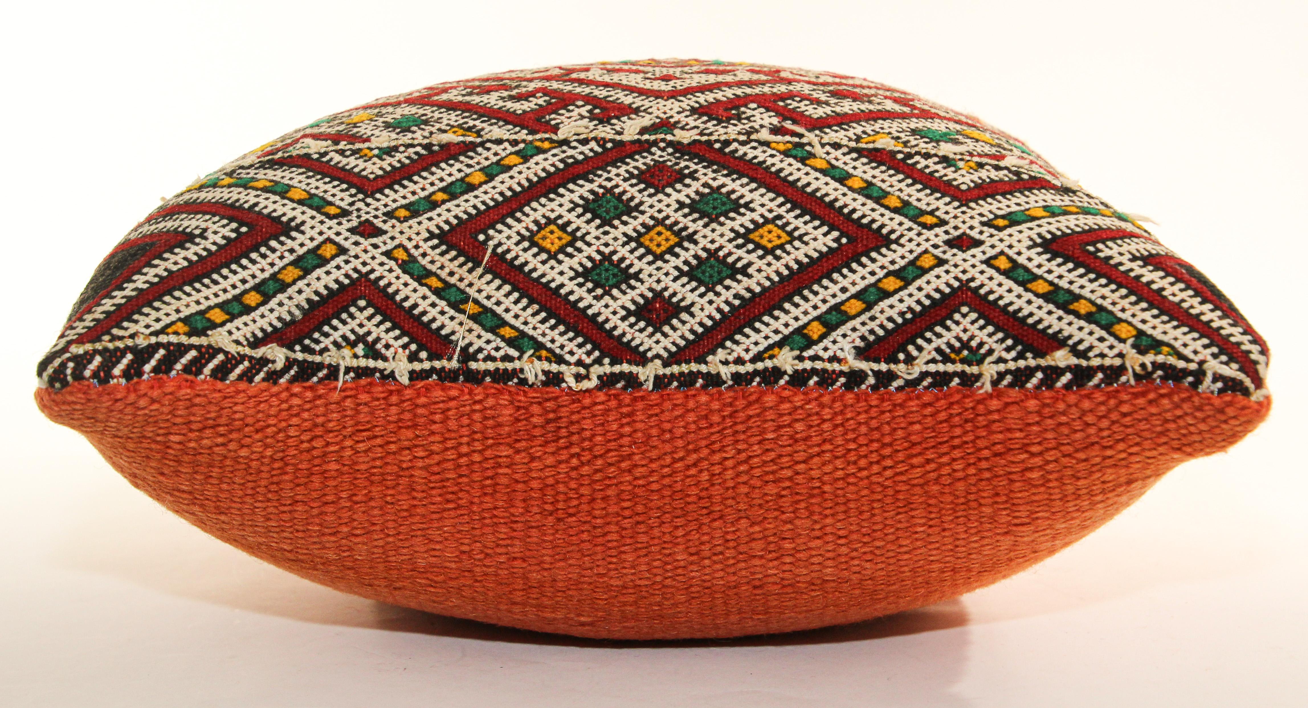 Moroccan Ethnic Berber Handwoven Pillow For Sale 3