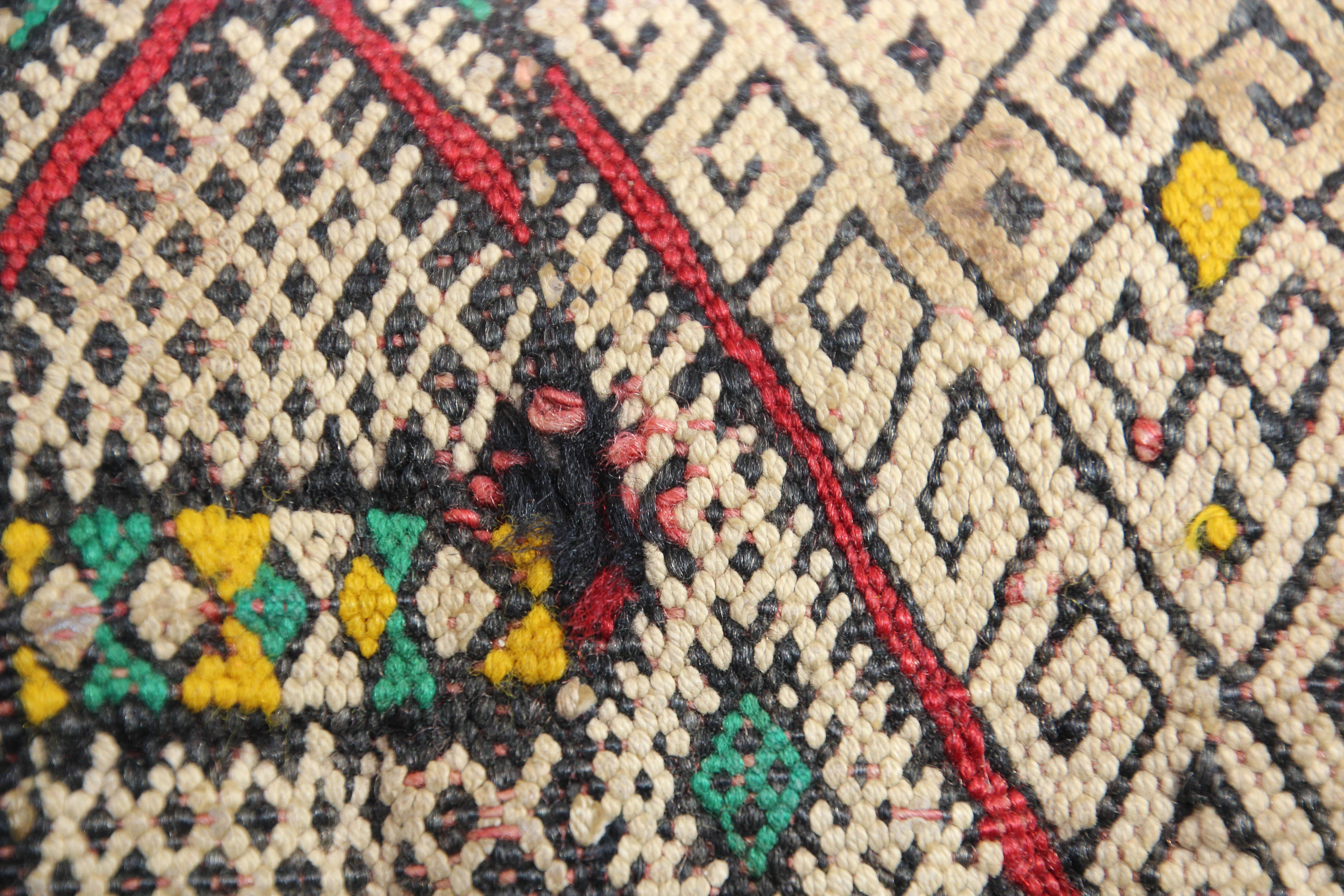 Oreiller en tissu Ethnique Marocain Authentique en vente 2