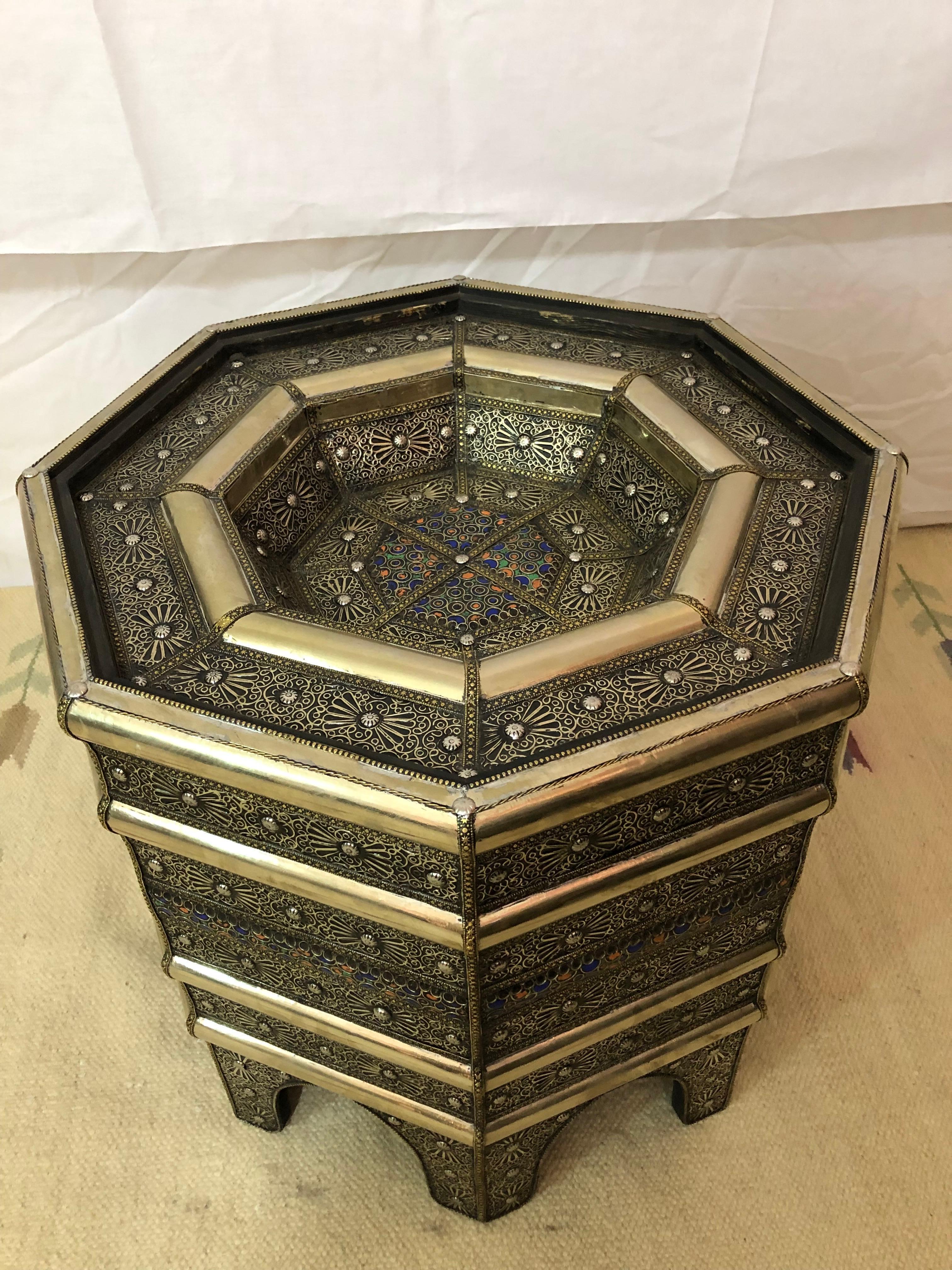 Unknown Hollywood Regency Style Filigree Design Octagonal Silver Center or Side Table  For Sale