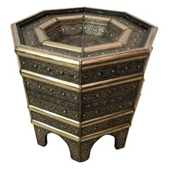 Mesa de centro o auxiliar octogonal de plata con diseño de filigrana estilo Hollywood Regency