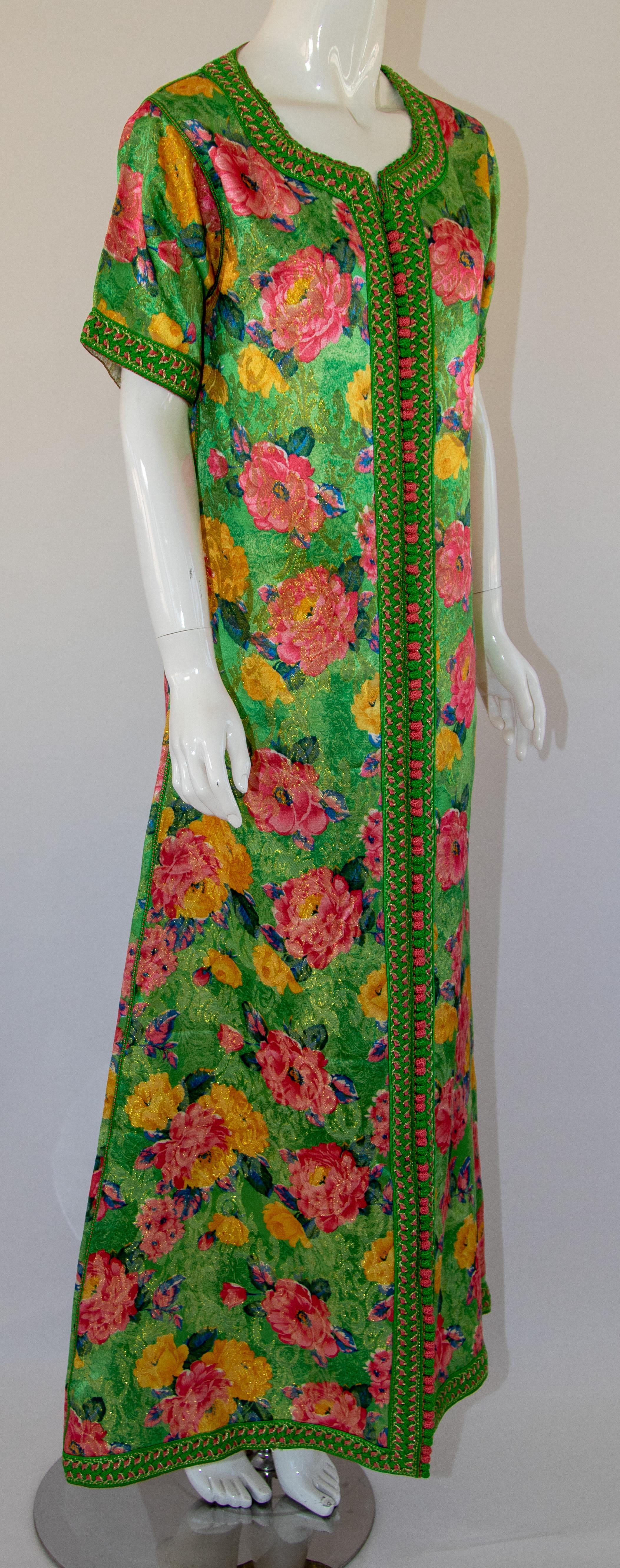 Moroccan Floral Green Caftan Maxi Dress 1970 Kaftan Size S to M For Sale 9