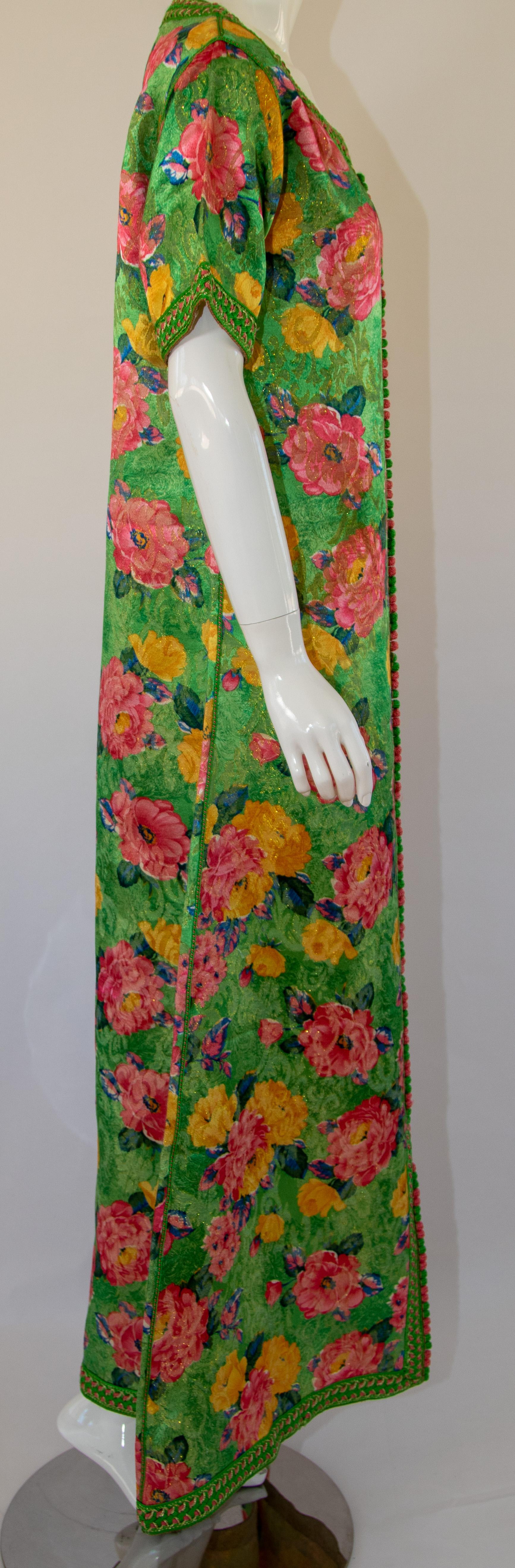 Moroccan Floral Green Caftan Maxi Dress 1970 Kaftan Size S to M For Sale 11
