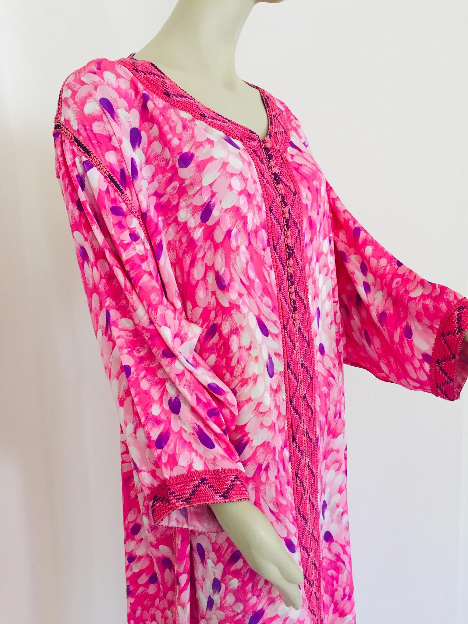 Moroccan Floral Pink Kaftan Maxi Dress Caftan Size Large For Sale 3