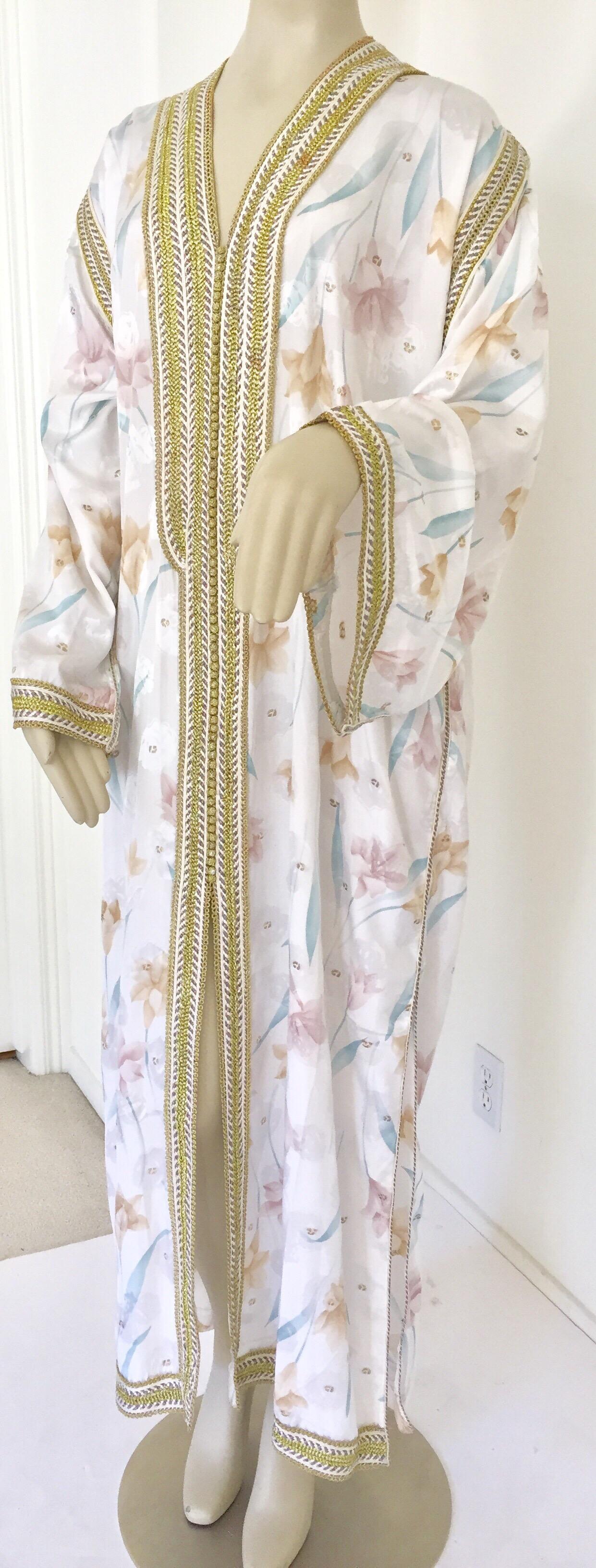 Moroccan Floral White Kaftan Maxi Dress Caftan Size Large For Sale 4