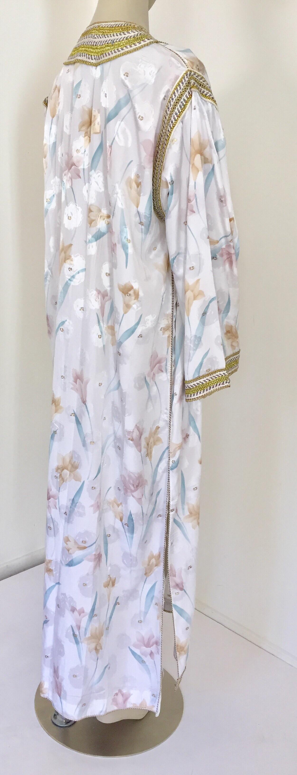 Moroccan Floral White Kaftan Maxi Dress Caftan Size Large For Sale 12