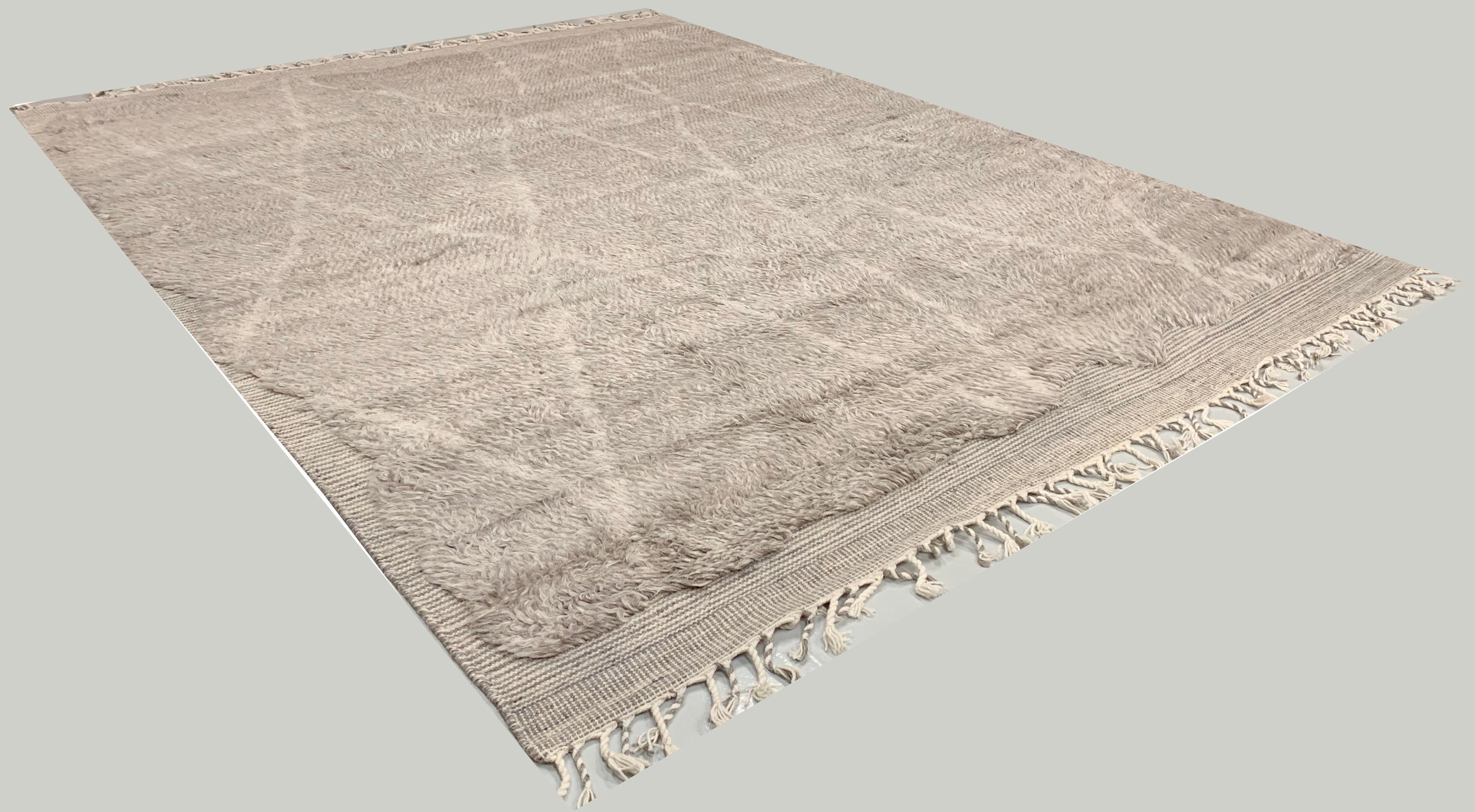 Indian Moroccan Style Fluffy Collection Rug 10'1 x 13'11 For Sale