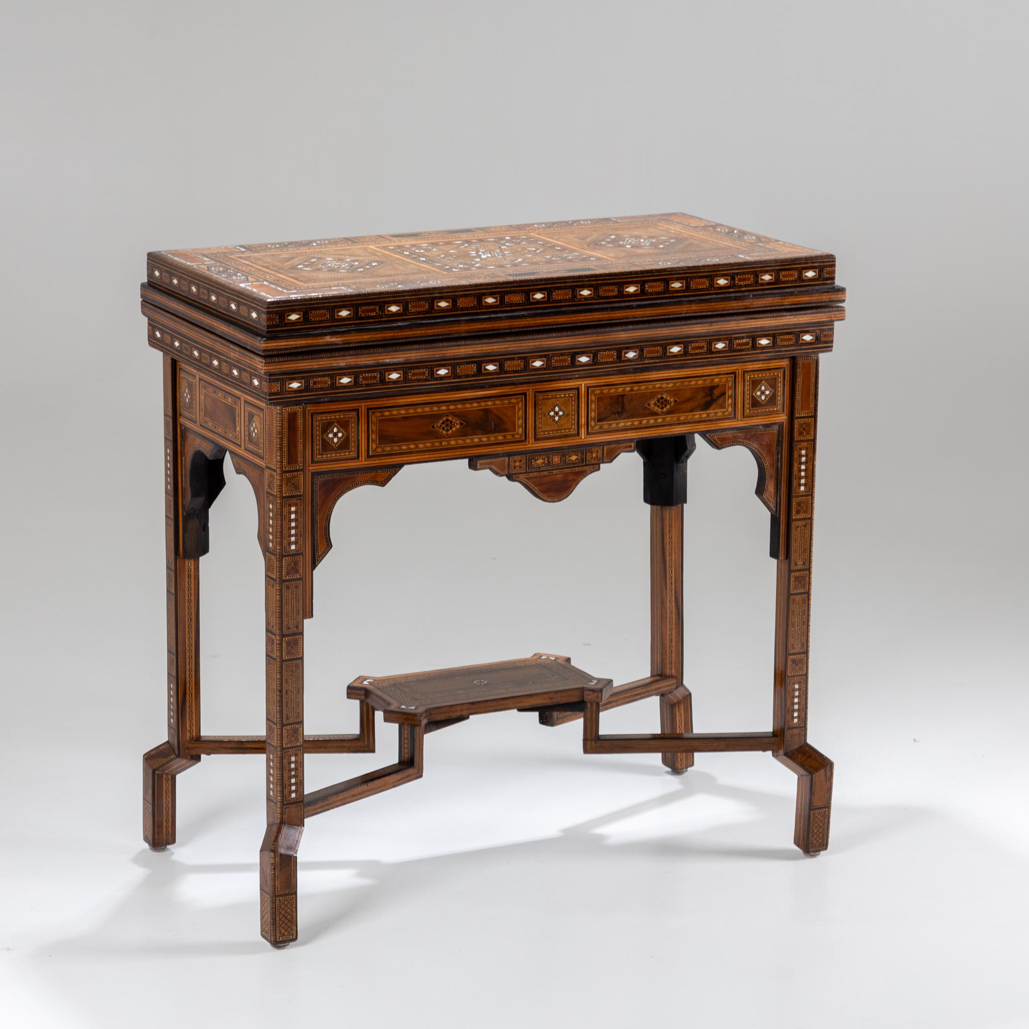 Moroccan Game Table, Second Half of the 19th Century For Sale 4