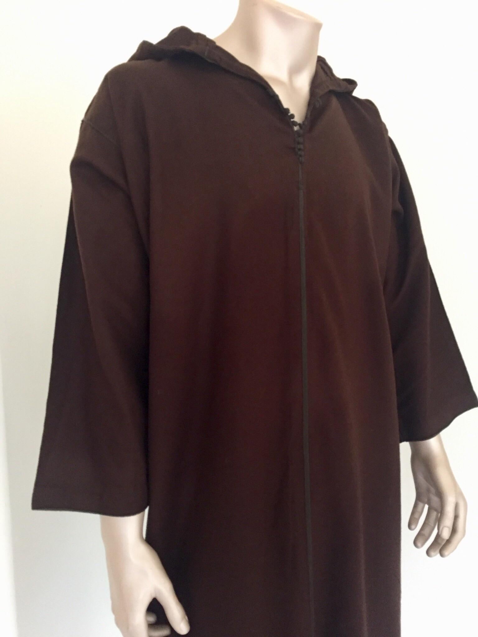 Women's or Men's Moroccan Gentleman Hooded Brown Wool Djellaba For Sale