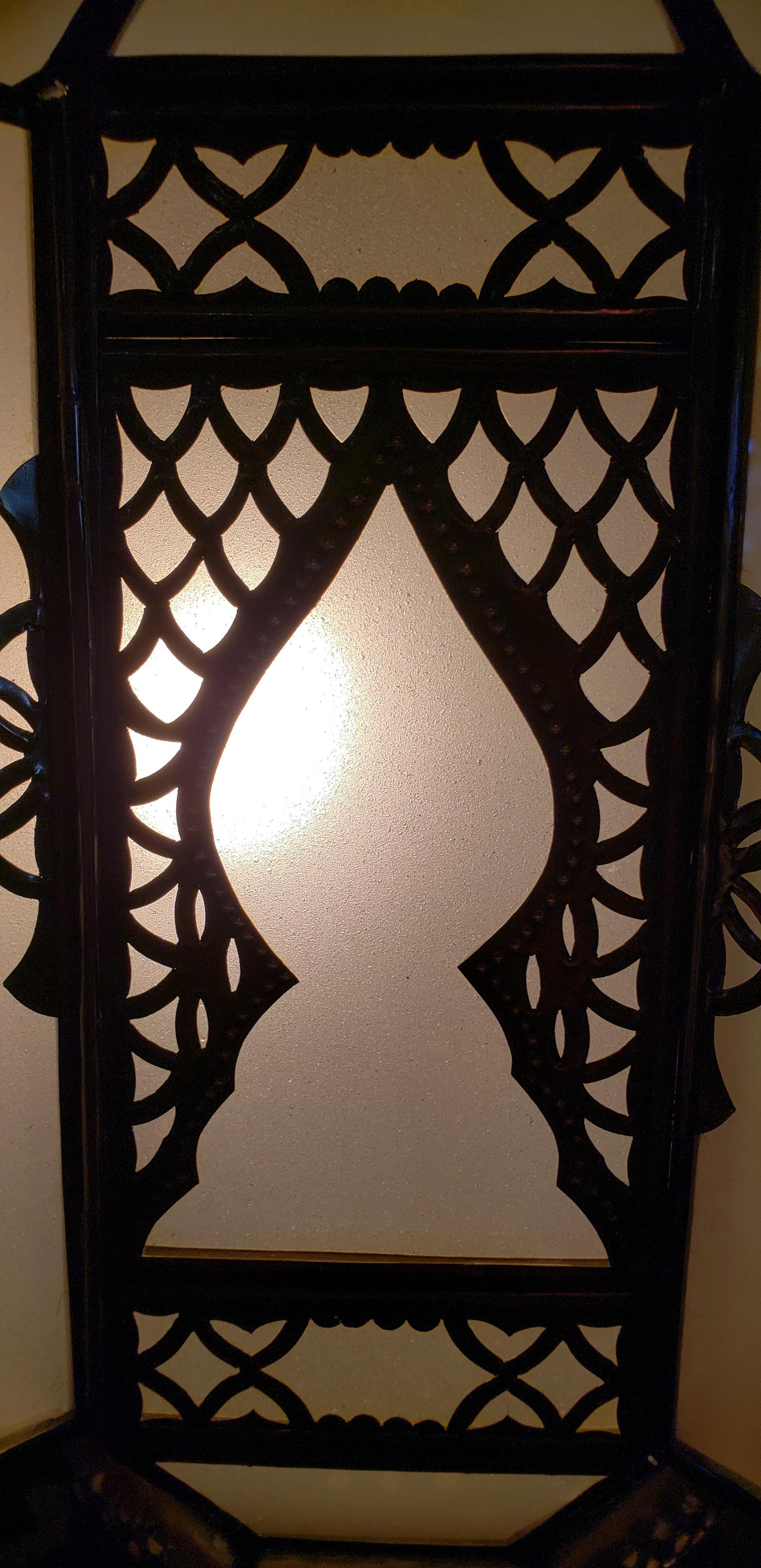 Moroccan Glass Lantern, EL Makki Style, Frosty White Glass In New Condition For Sale In Orlando, FL