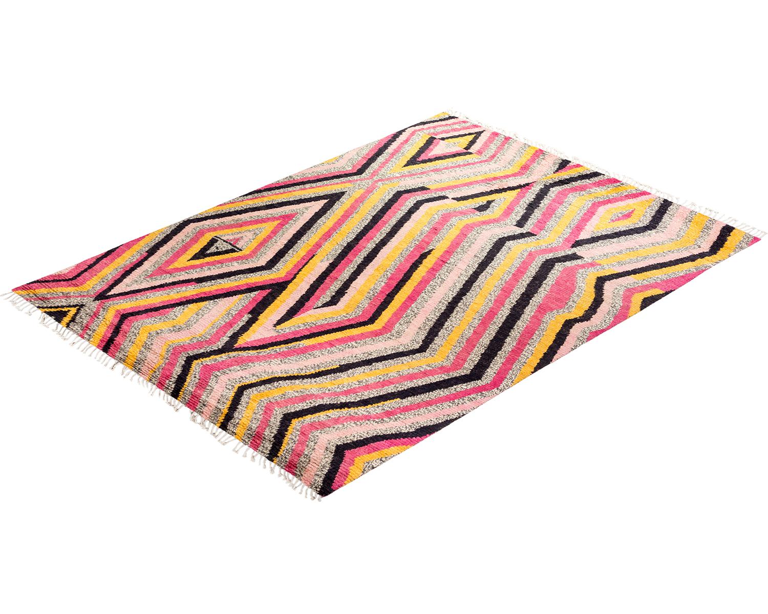 Moroccan Hand Knotted Area Rug in Pink Wool 1