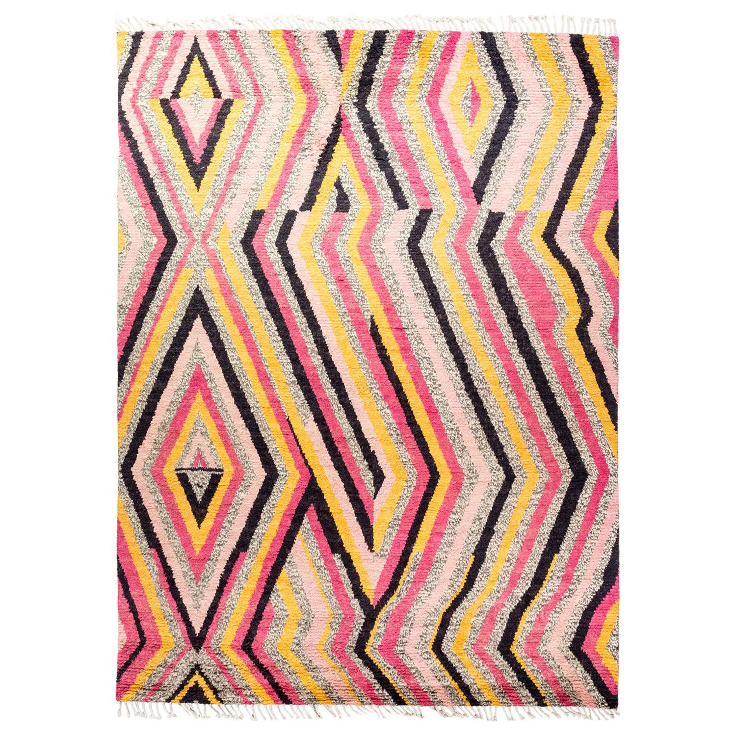 Moroccan Hand Knotted Area Rug in Pink Wool