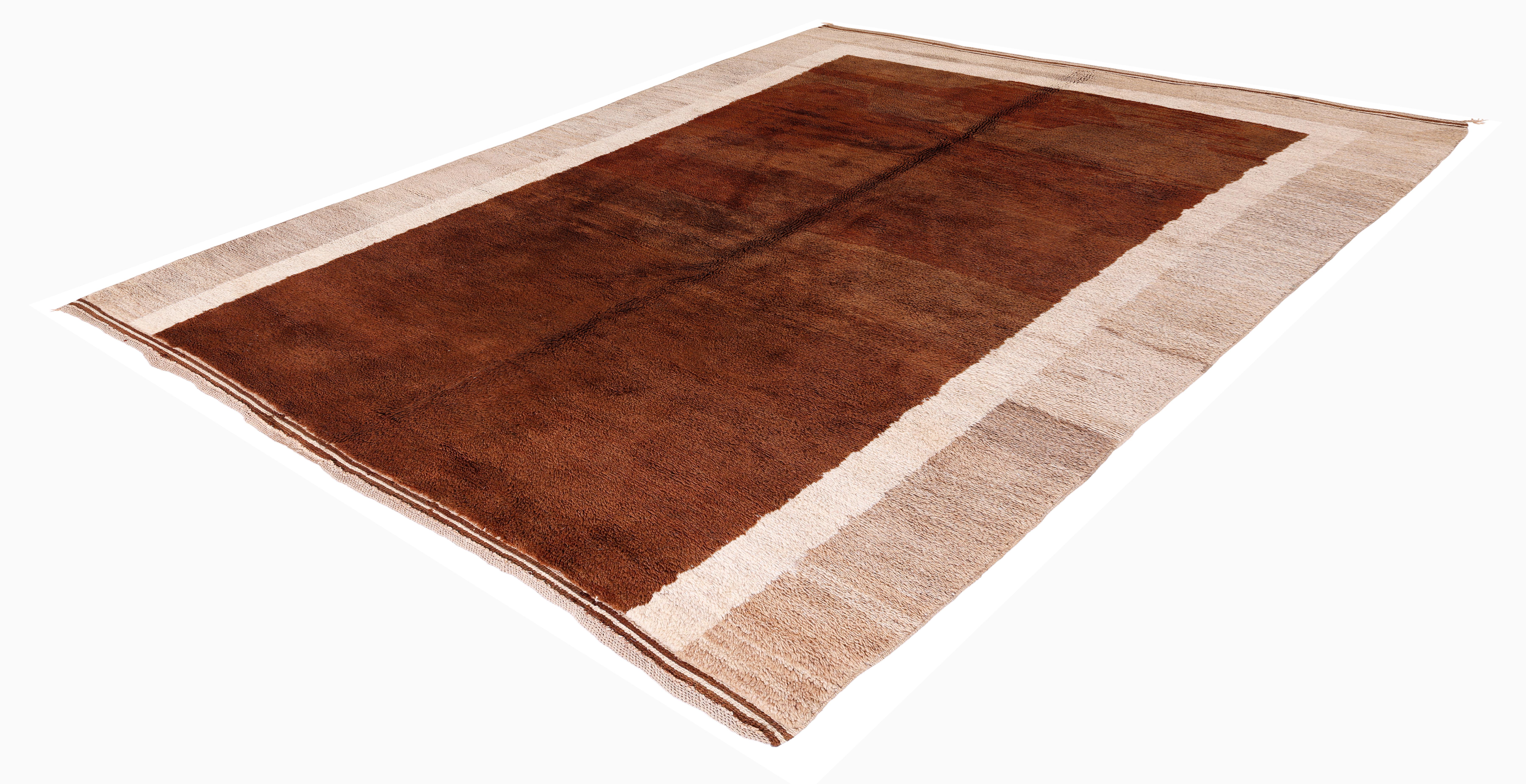 Alfombra Marroquí de Lana Anudada a Mano en Siena Quemado con Borde Minimalista en Nuevo estado para la venta en New York, NY
