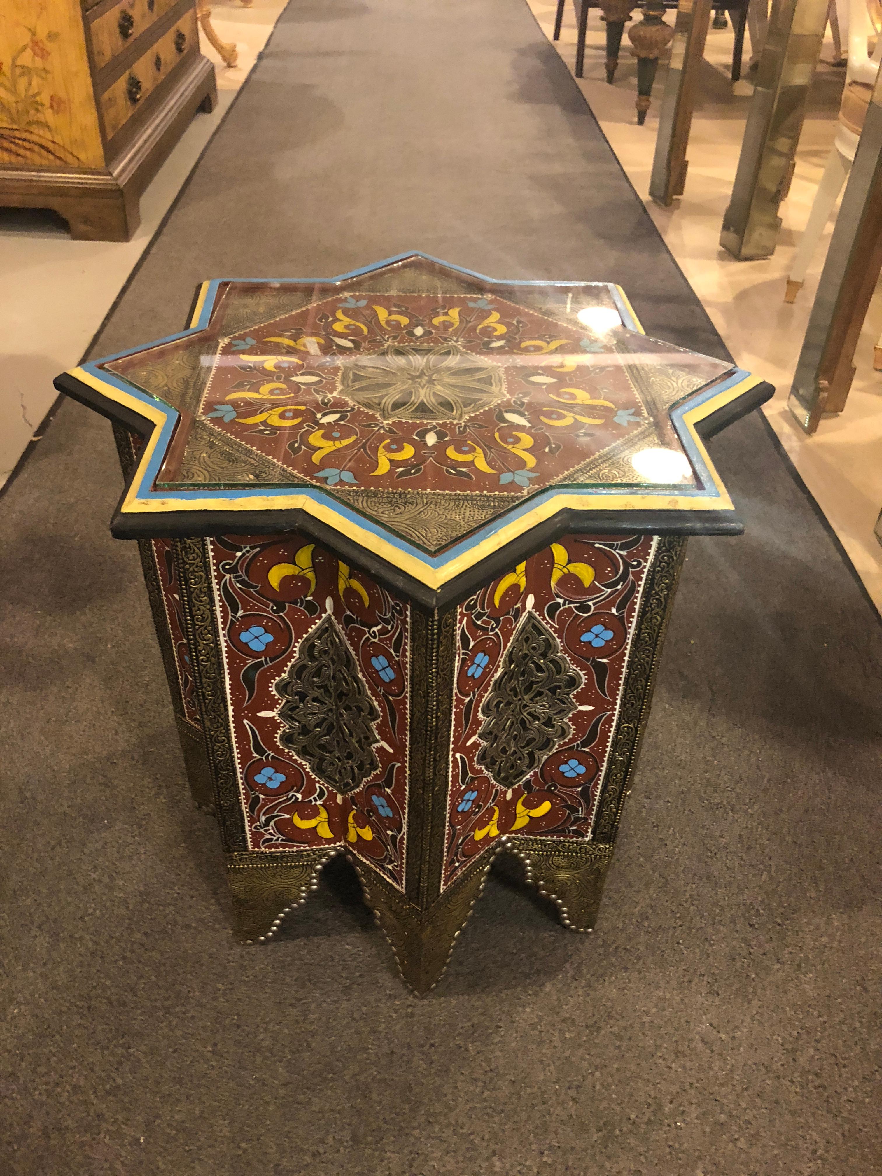 Moorish Moroccan Hand-Painted and Brass Inlaid End or Lamp Table 