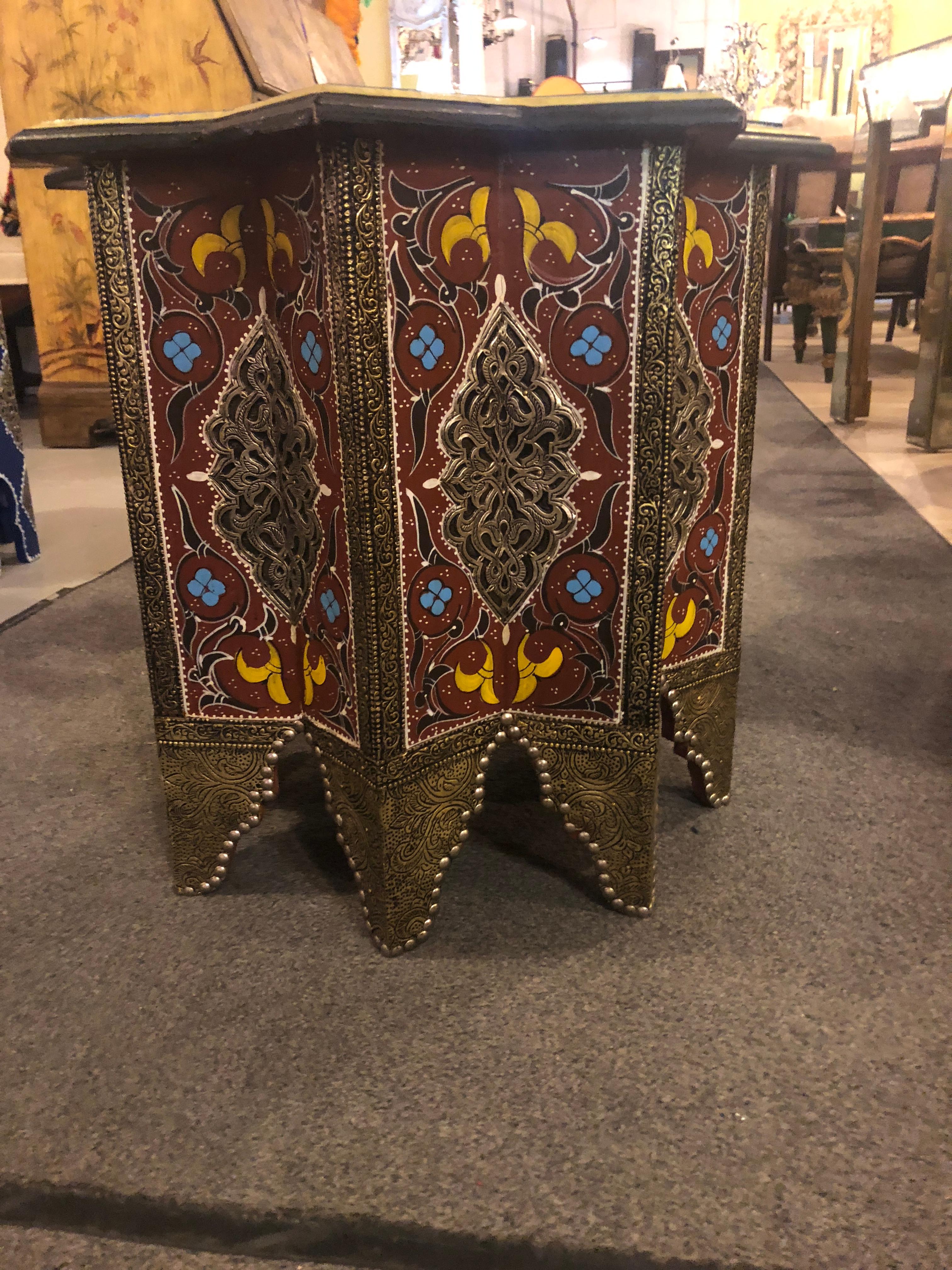 Moroccan Hand-Painted and Brass Inlaid End or Lamp Table  4