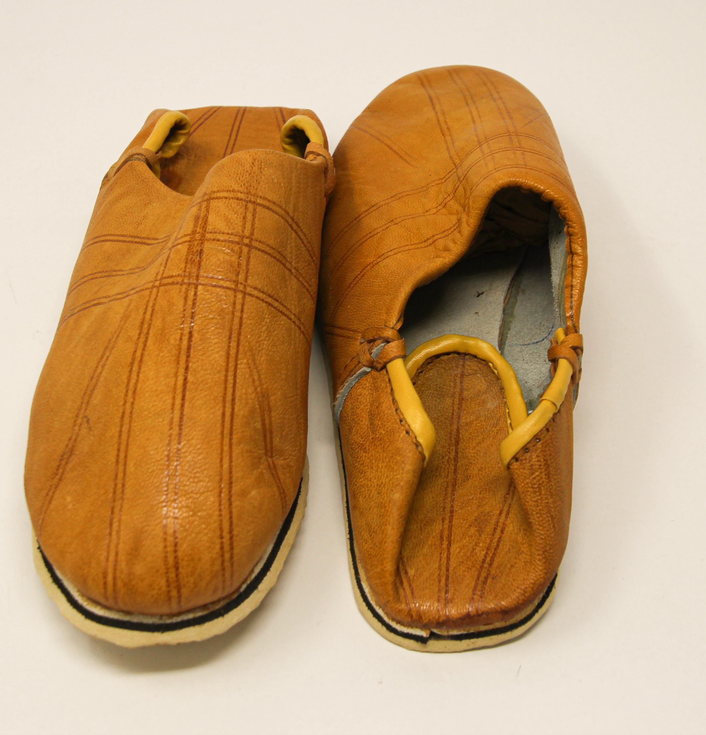 Bohemian Moroccan Hand Tooled Yellow Leather Slippers For Sale