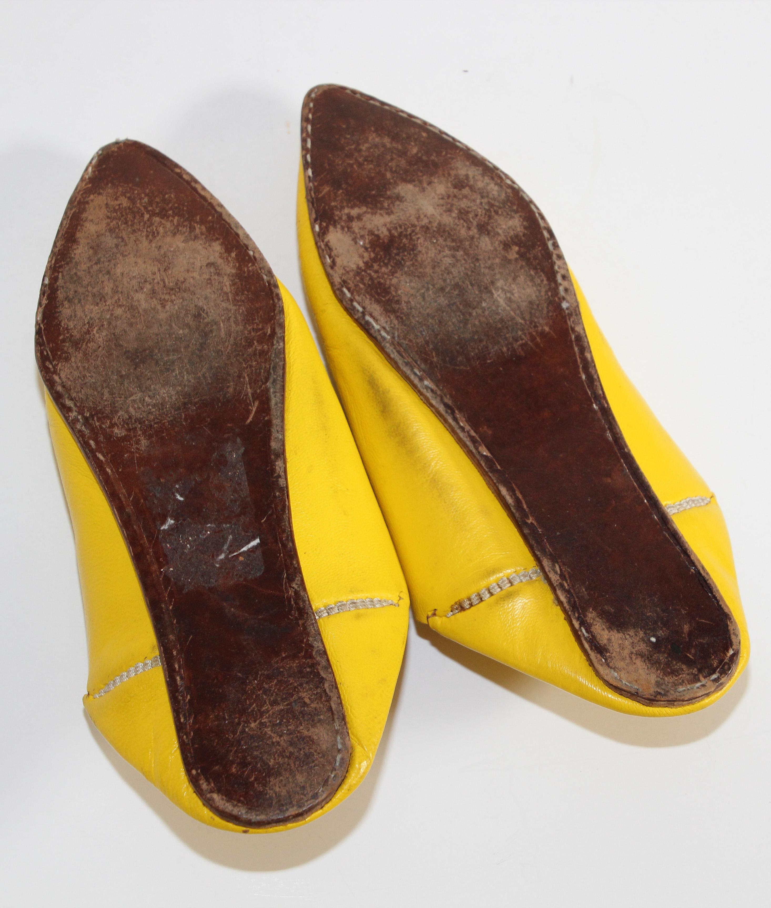 Hand-Crafted Moroccan Hand Tooled Yellow Leather Slippers Pointed Shoes For Sale