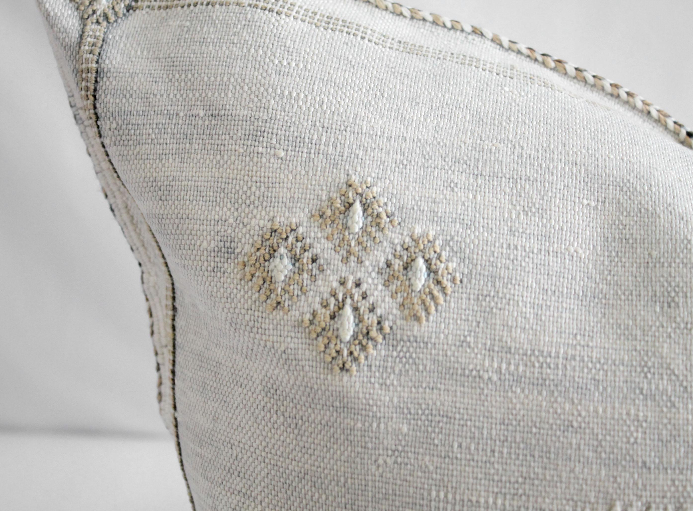 Moroccan Handwoven Cactus Silk Pillow In New Condition In Brea, CA