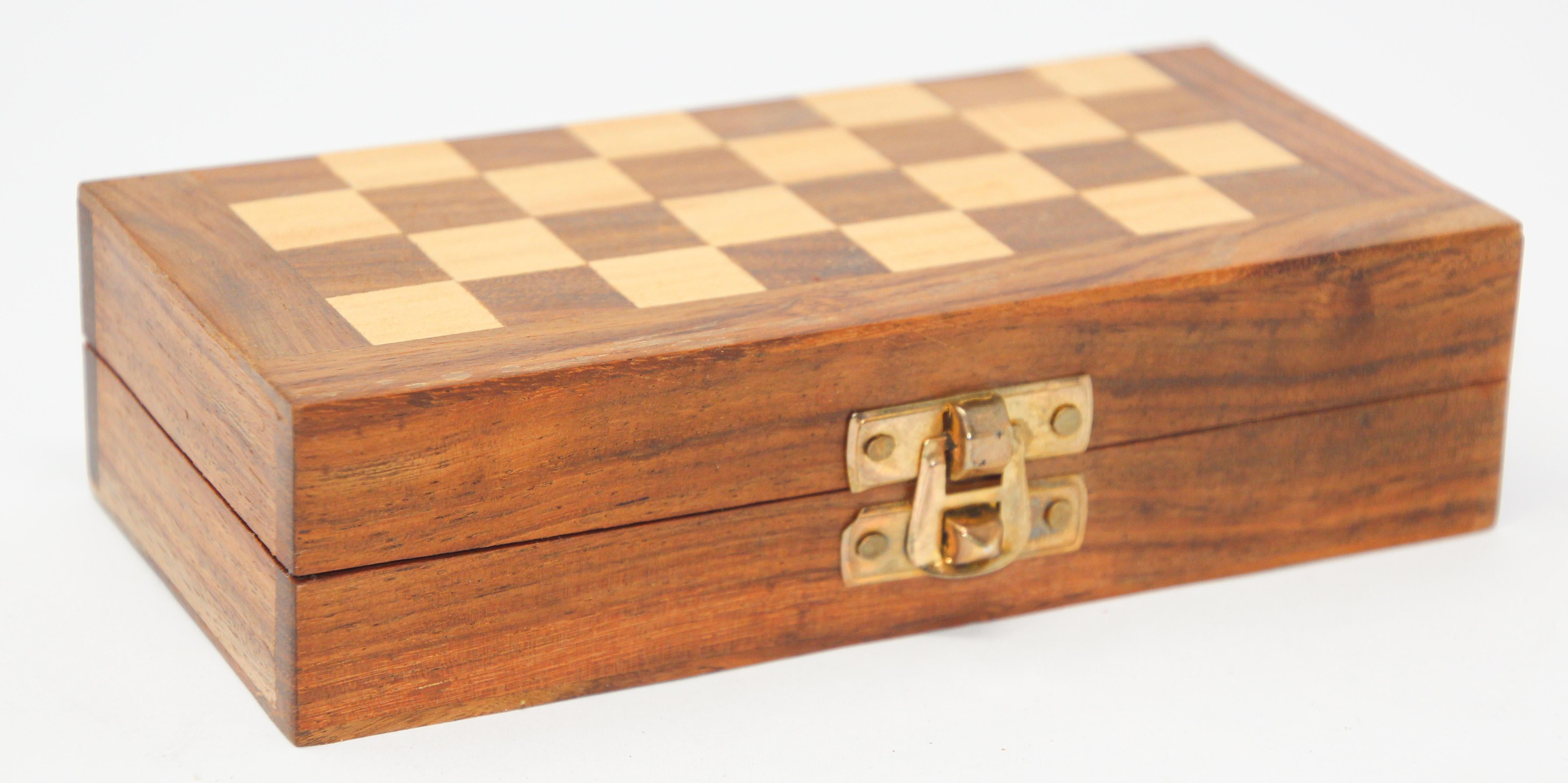 wooden box chess set