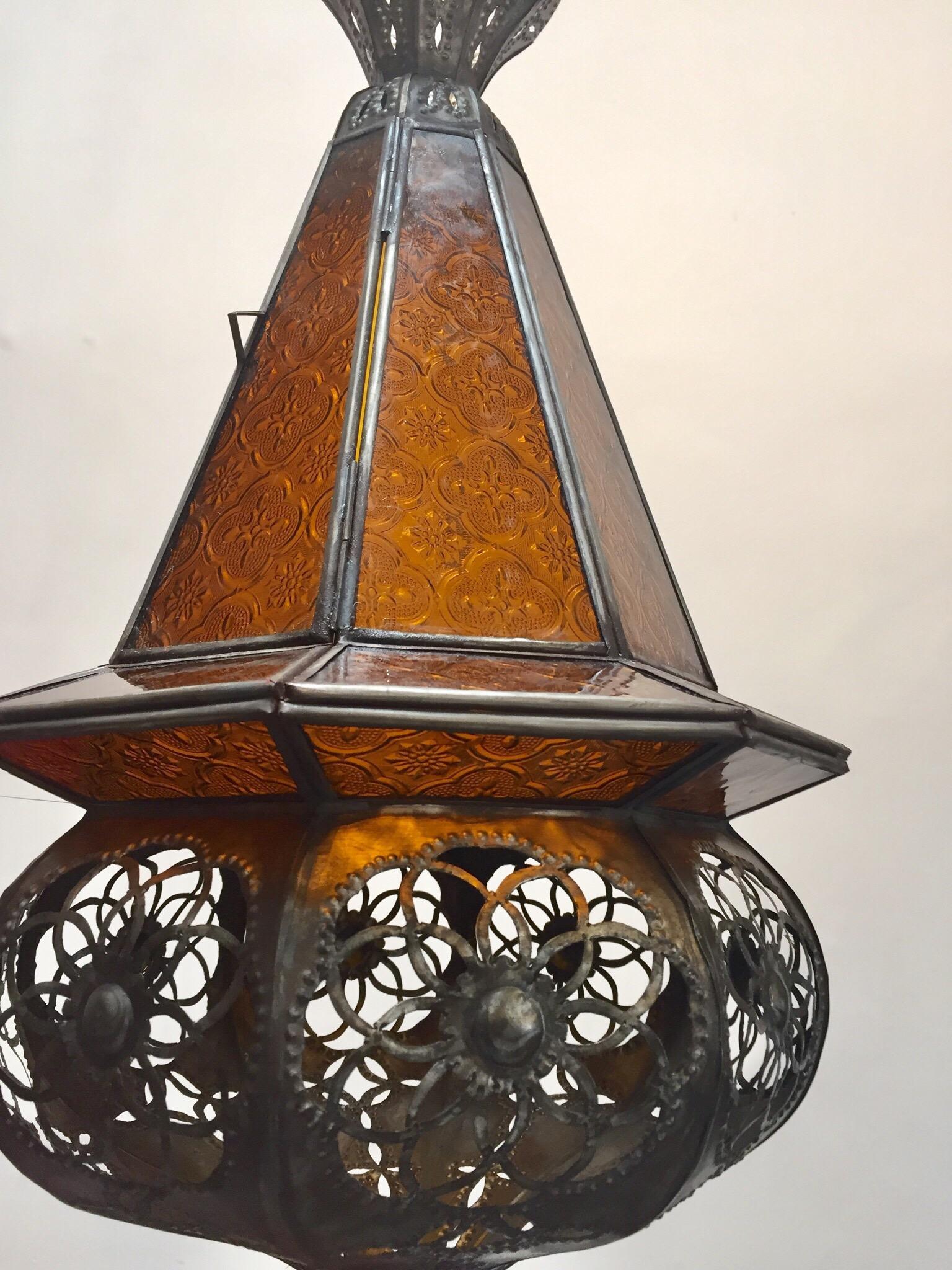 20th Century Moroccan Handcrafted Moorish Amber Glass Lantern Pendant For Sale