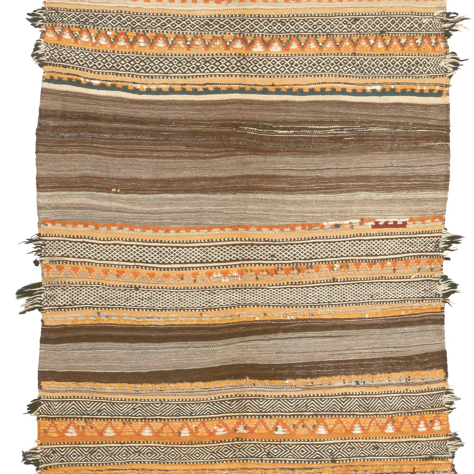 Moroccan Handwoven Glaoua Rug In Good Condition For Sale In New York, NY