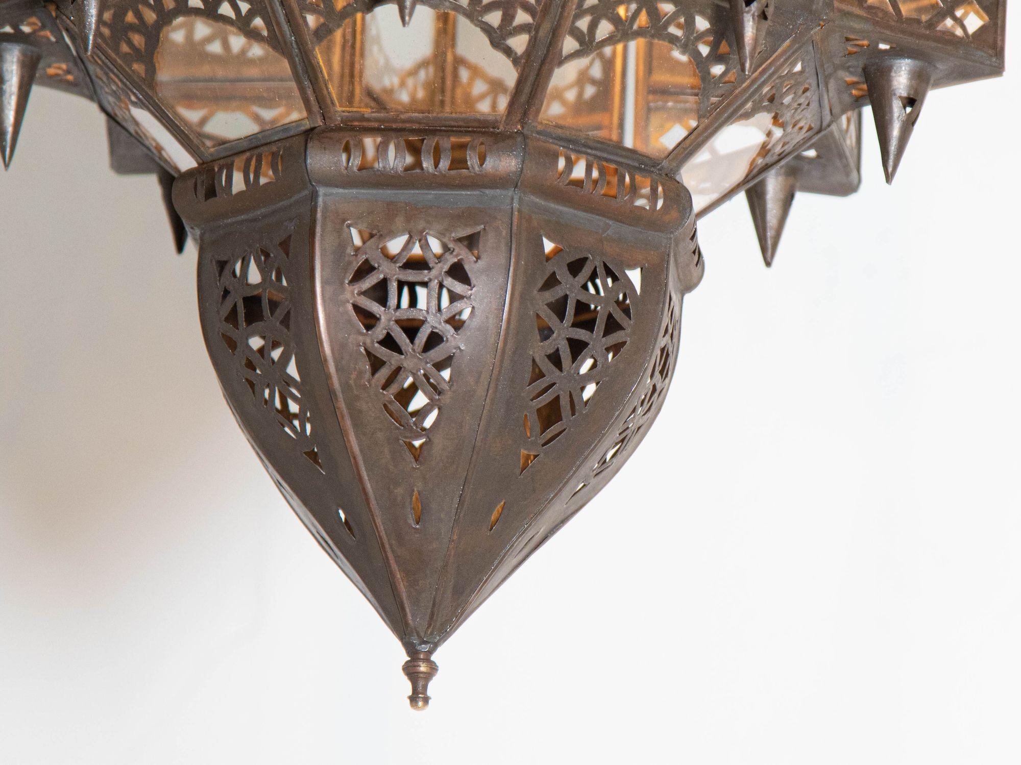 Moroccan Hanging Clear Glass Lantern in a Moorish Star Shape For Sale 11