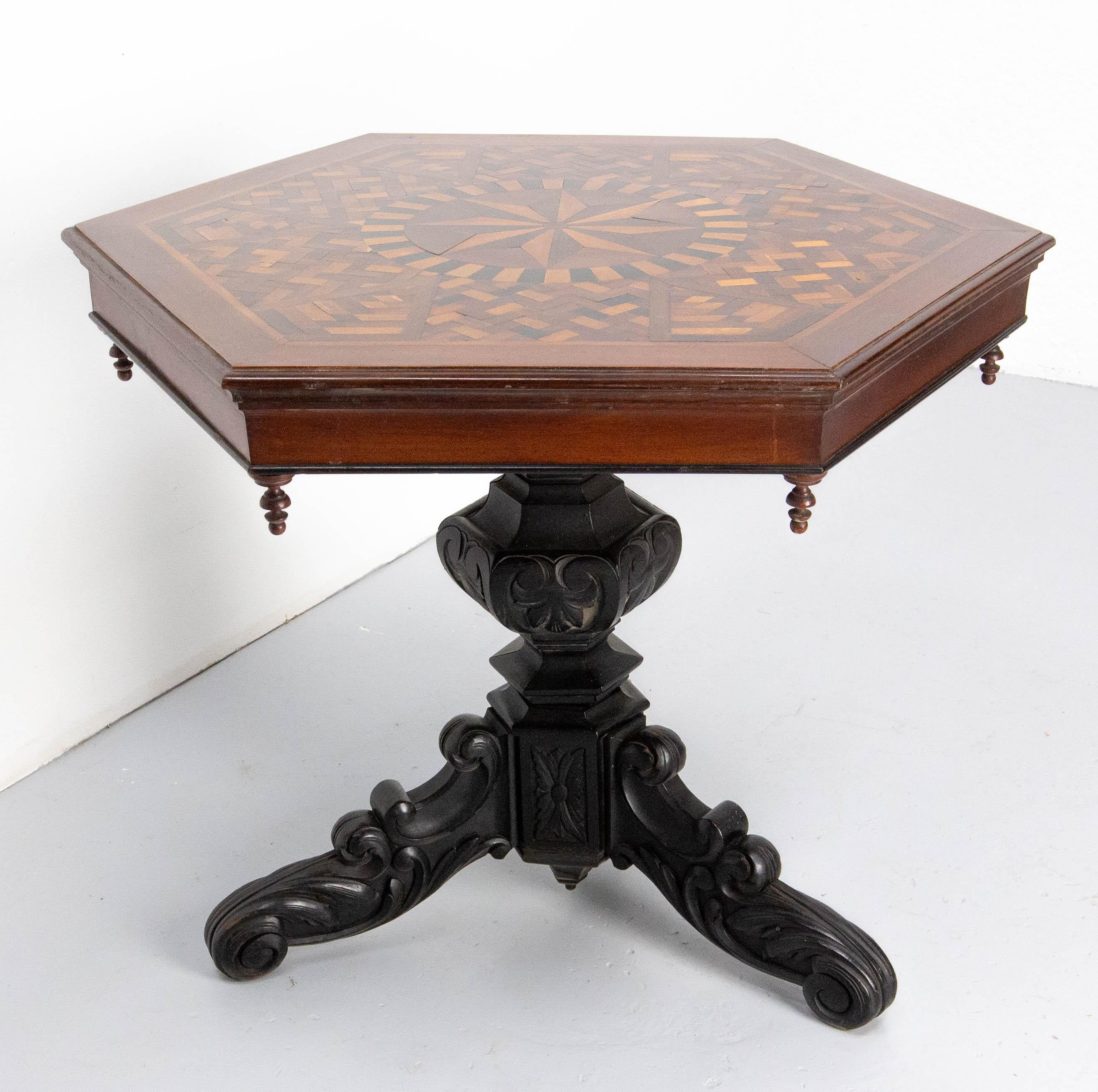 Moroccan Hexagonal Marquetry Side Table Ebonized Pedestal Table In Good Condition For Sale In Labrit, Landes