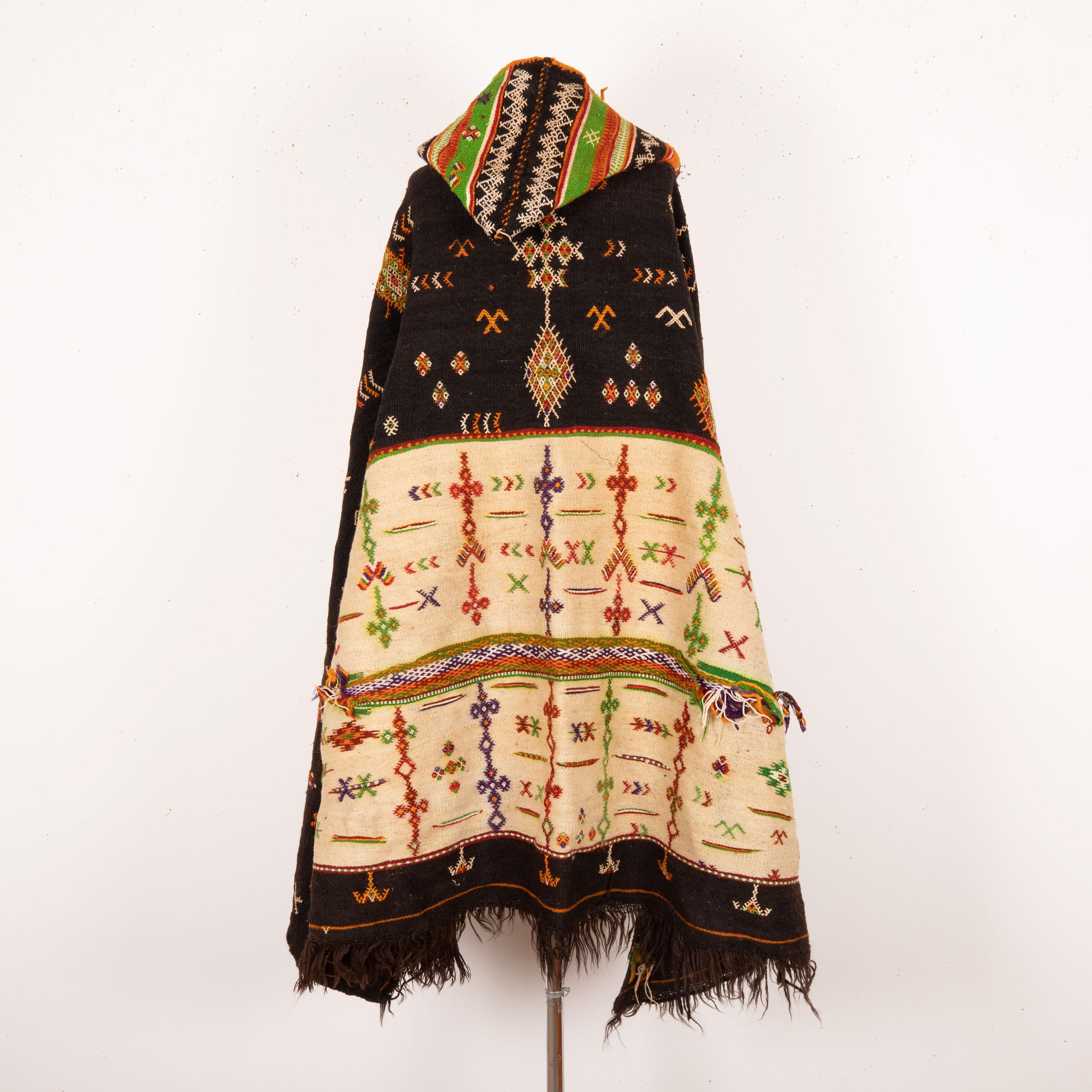 Tribal Moroccan Hooded Cape, Aknif, Mid 20th C For Sale