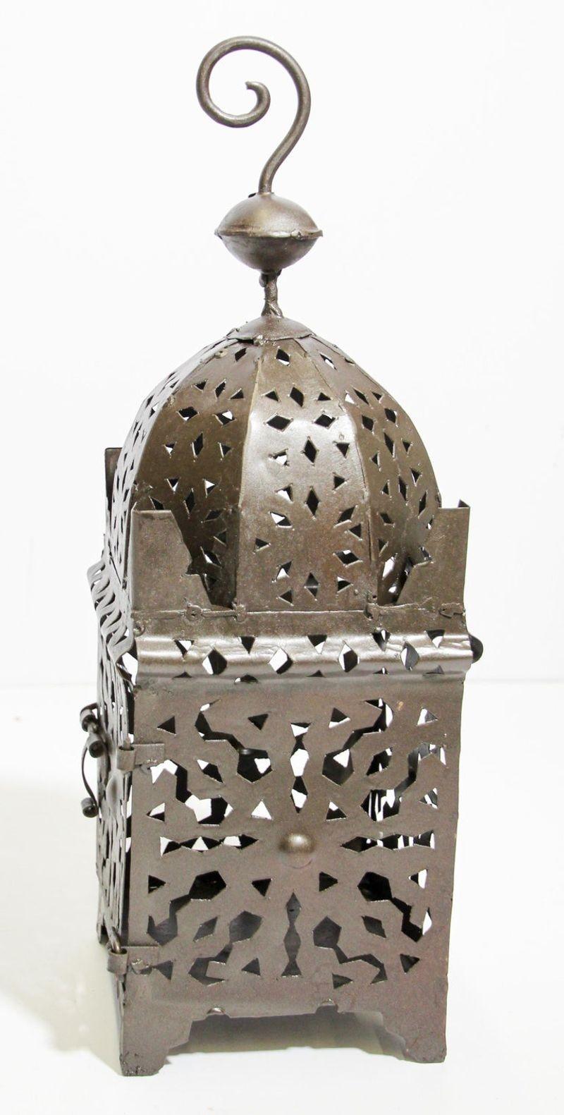 metal moroccan lantern