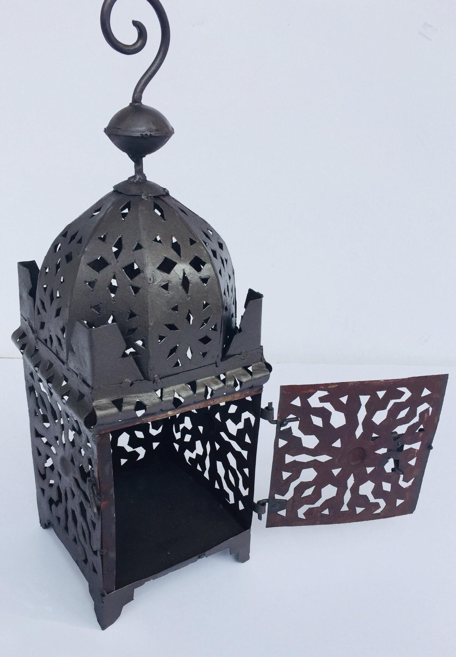 Moroccan Hurricane Metal Candle Lantern Indoor or Outdoor For Sale 2