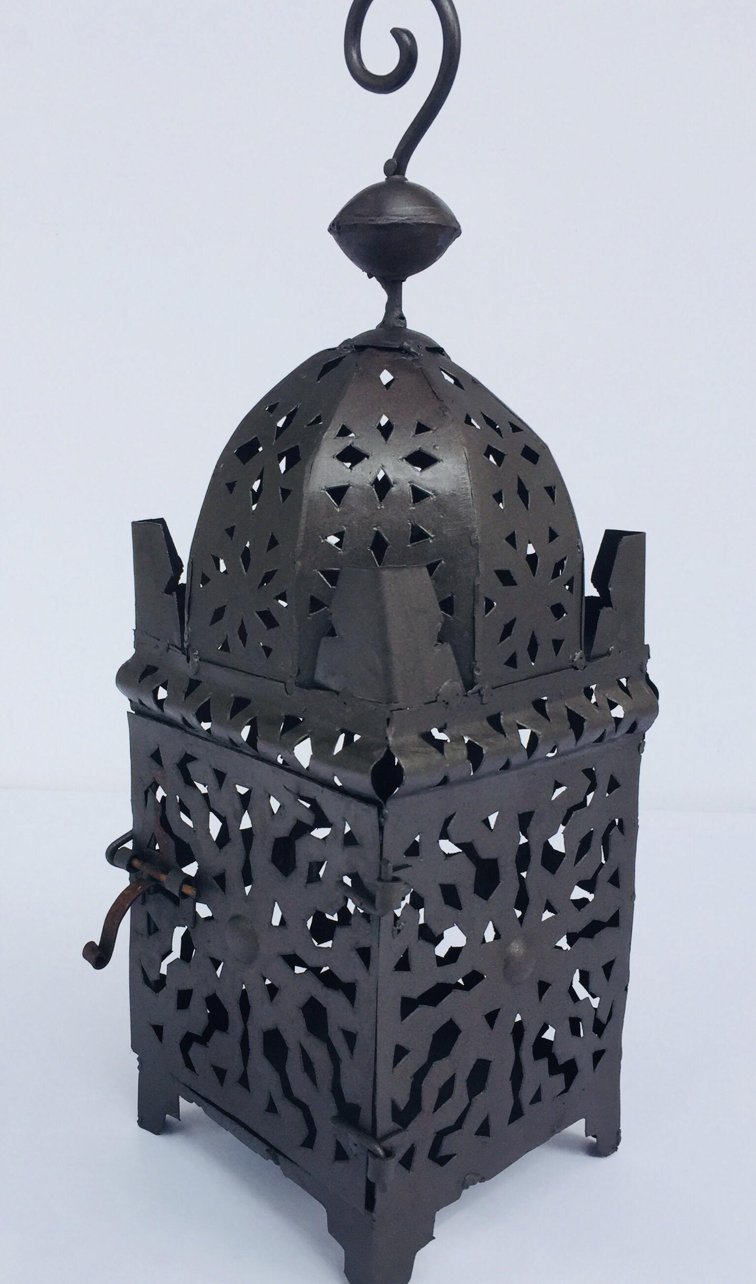 moroccan indoor metal lantern