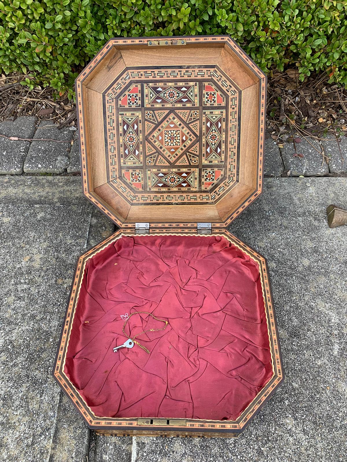 Moroccan Inlaid Octagonal Box, circa 1900 1
