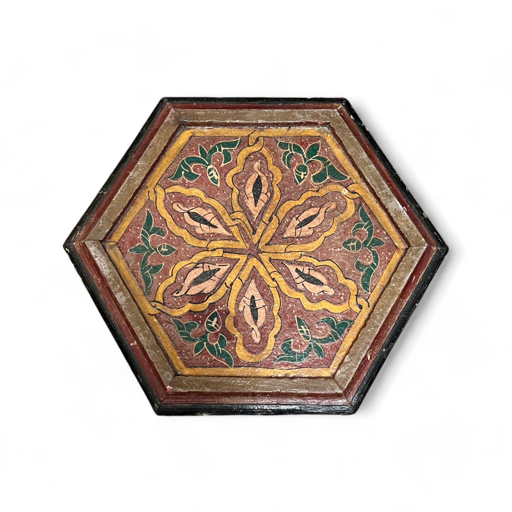 Moroccan Inlay Side Table In Good Condition In Los Angeles, CA