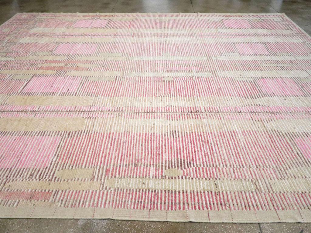 Marokkanisch inspirierter zeitgenössischer handgefertigter türkischer großformatiger Teppich in Zimmergröße im Zustand „Neu“ im Angebot in New York, NY