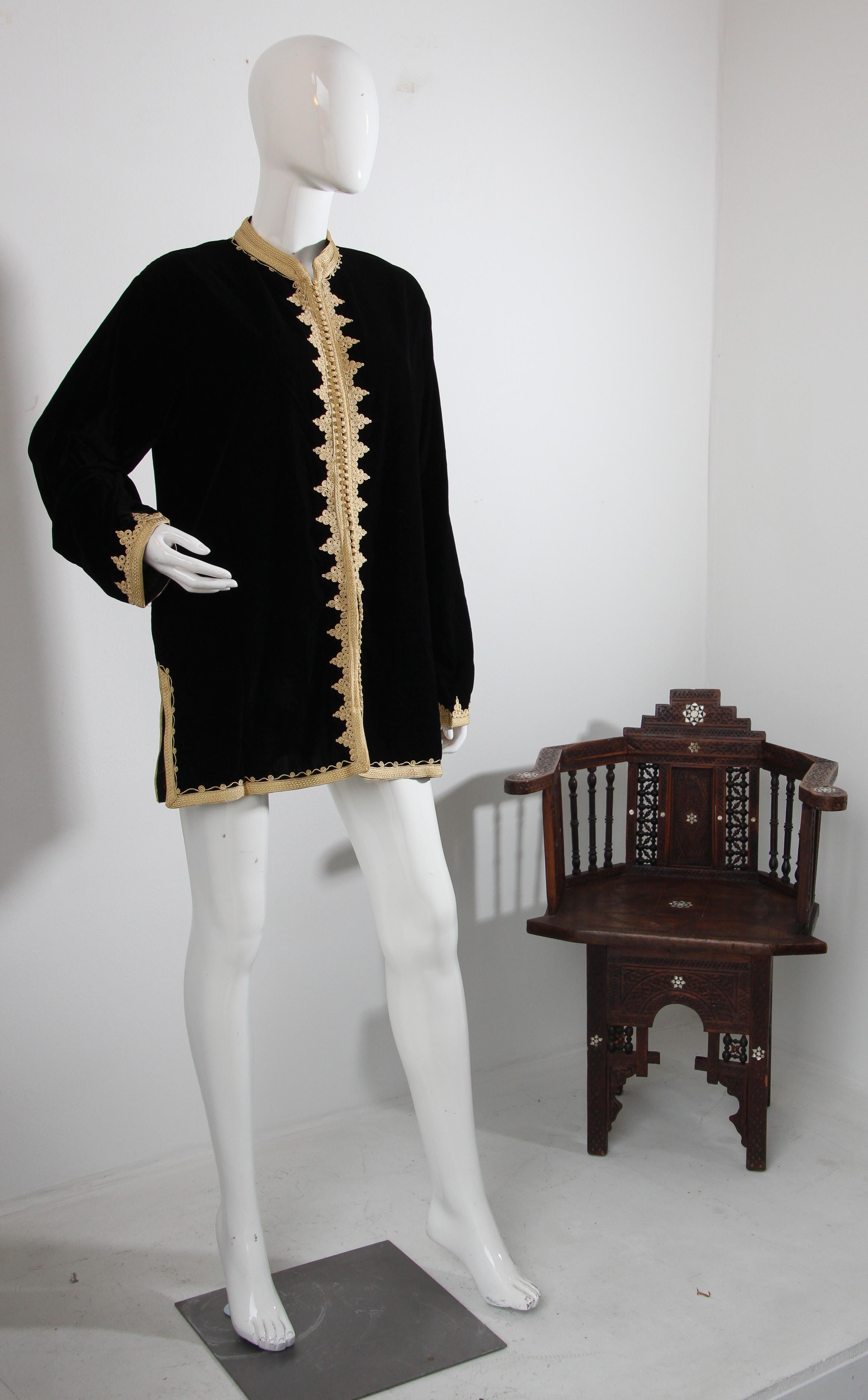 Moorish Moroccan Kaftan Black Velvet Vest with Gold Embroideries For Sale
