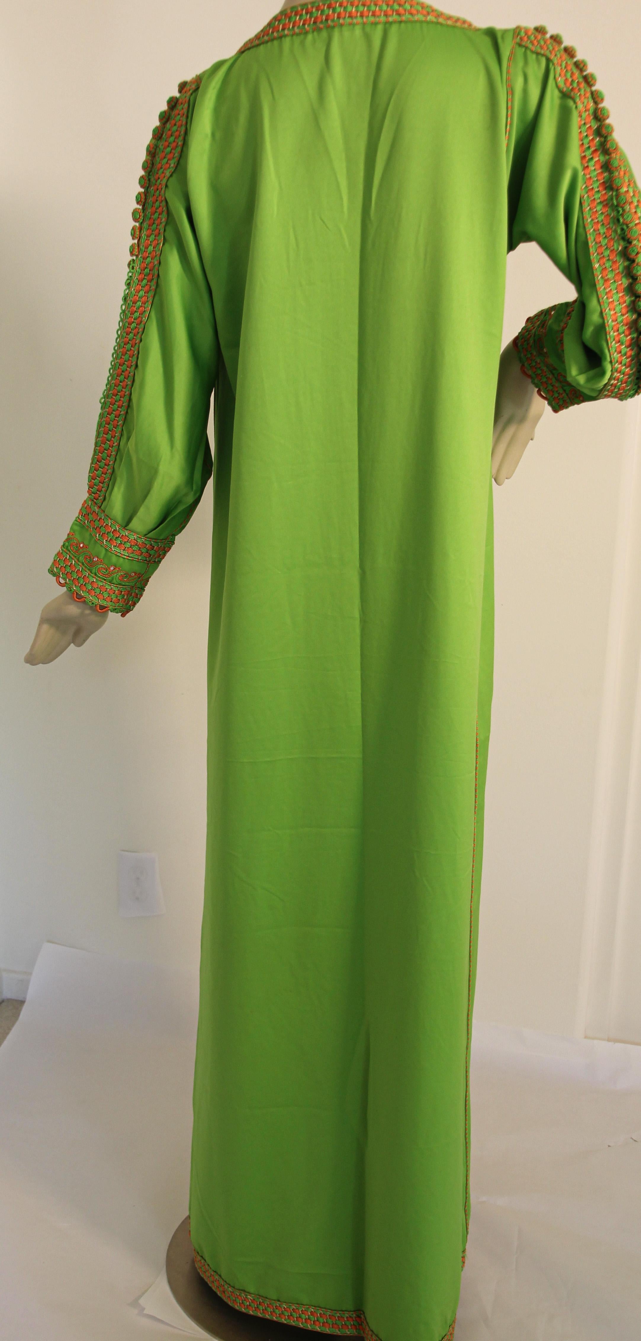 Moroccan Kaftan in Kelly Green For Sale 4