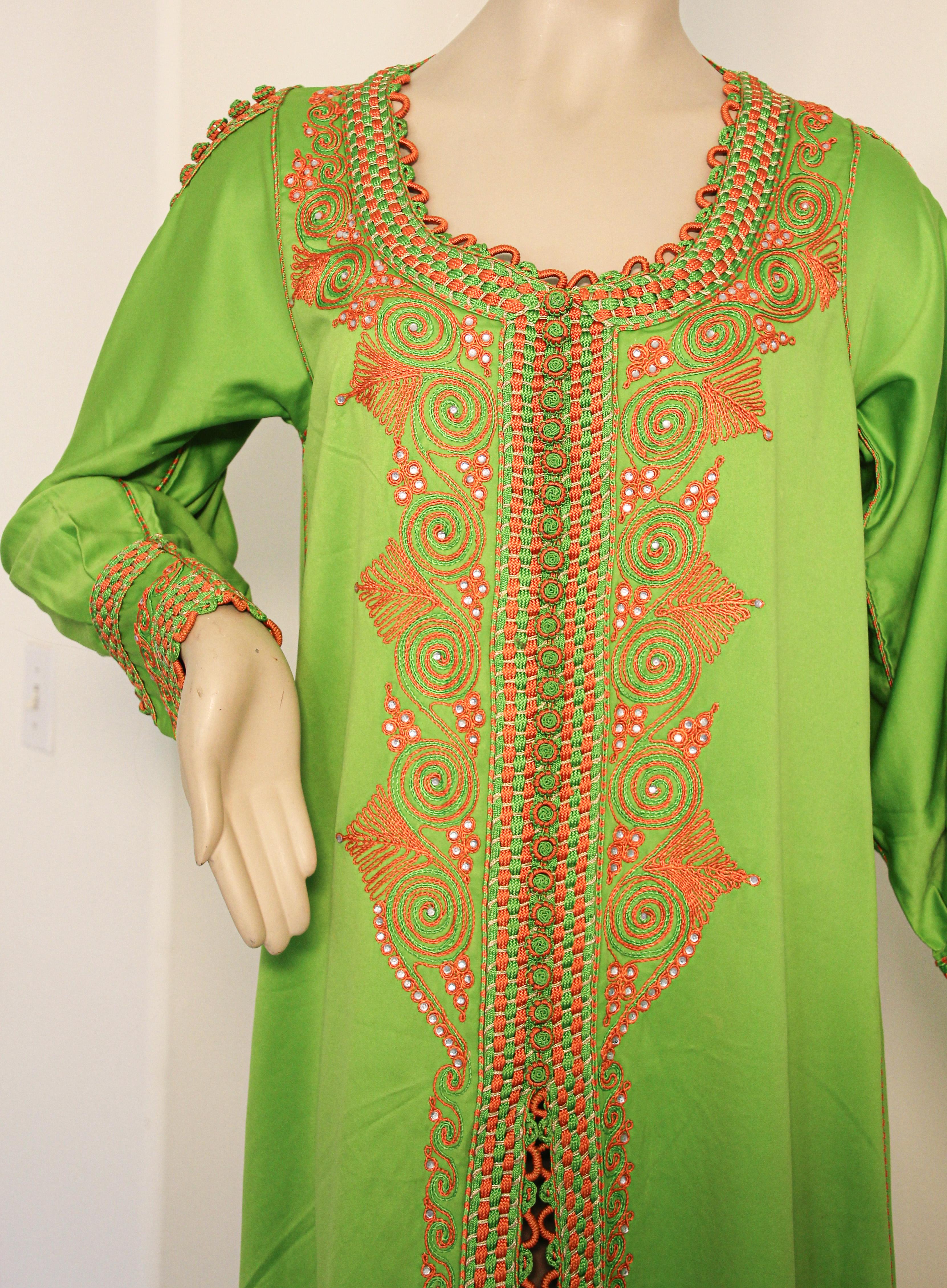Hand-Crafted Moroccan Kaftan in Kelly Green For Sale