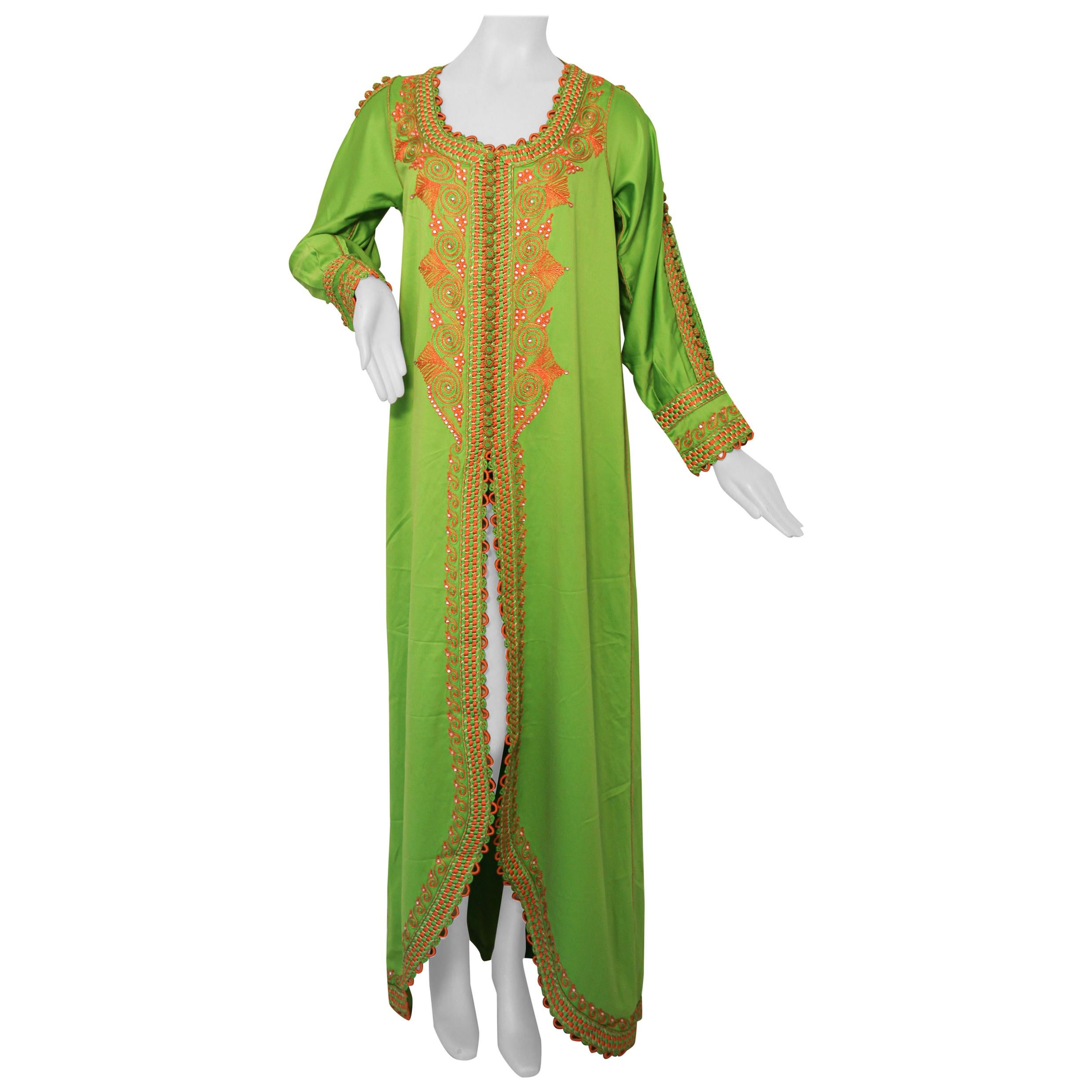 Moroccan Kaftan in Kelly Green For Sale