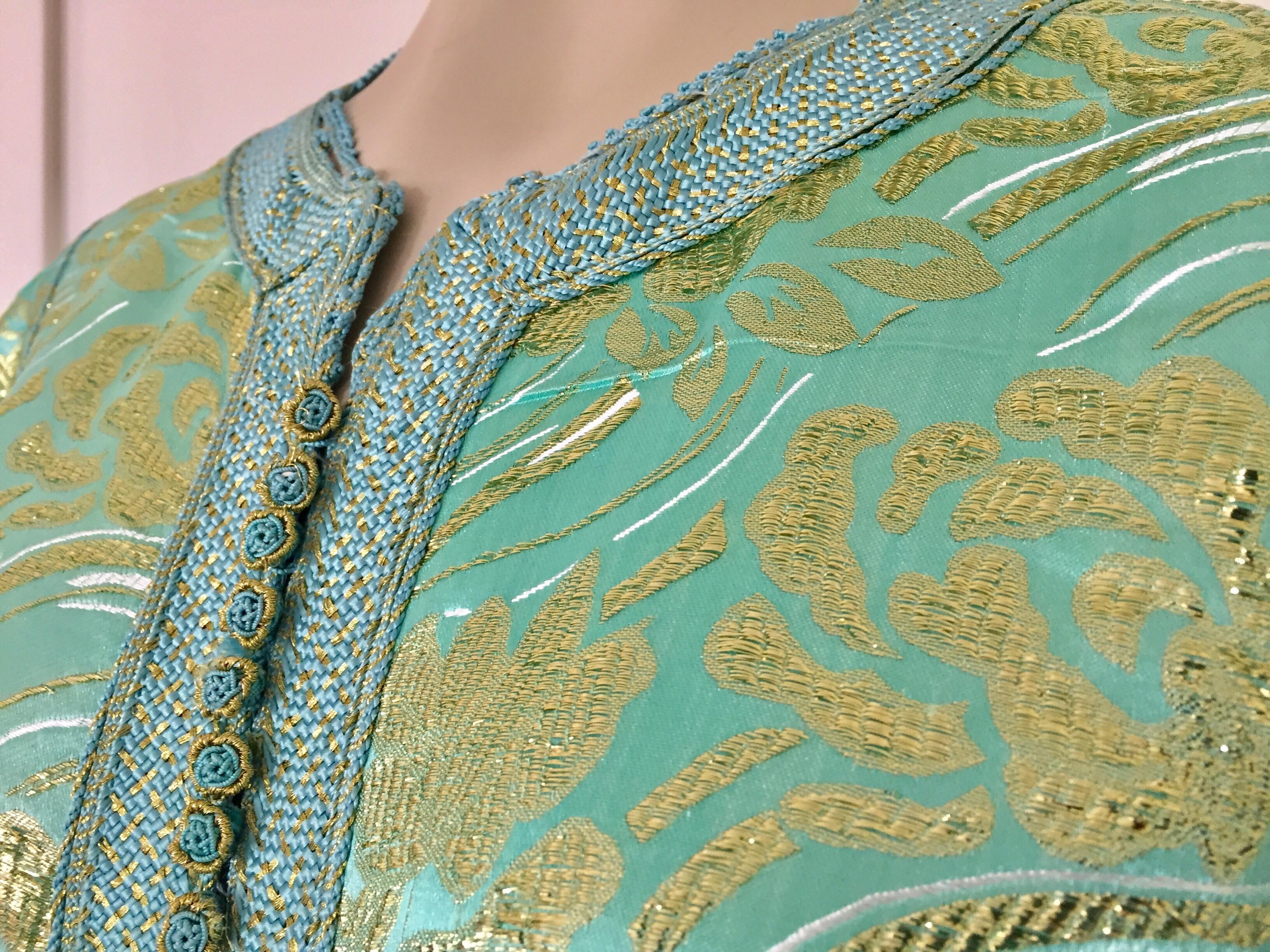 Moroccan Kaftan in Turquoise and Gold Floral Brocade Metallic Lame For Sale 4