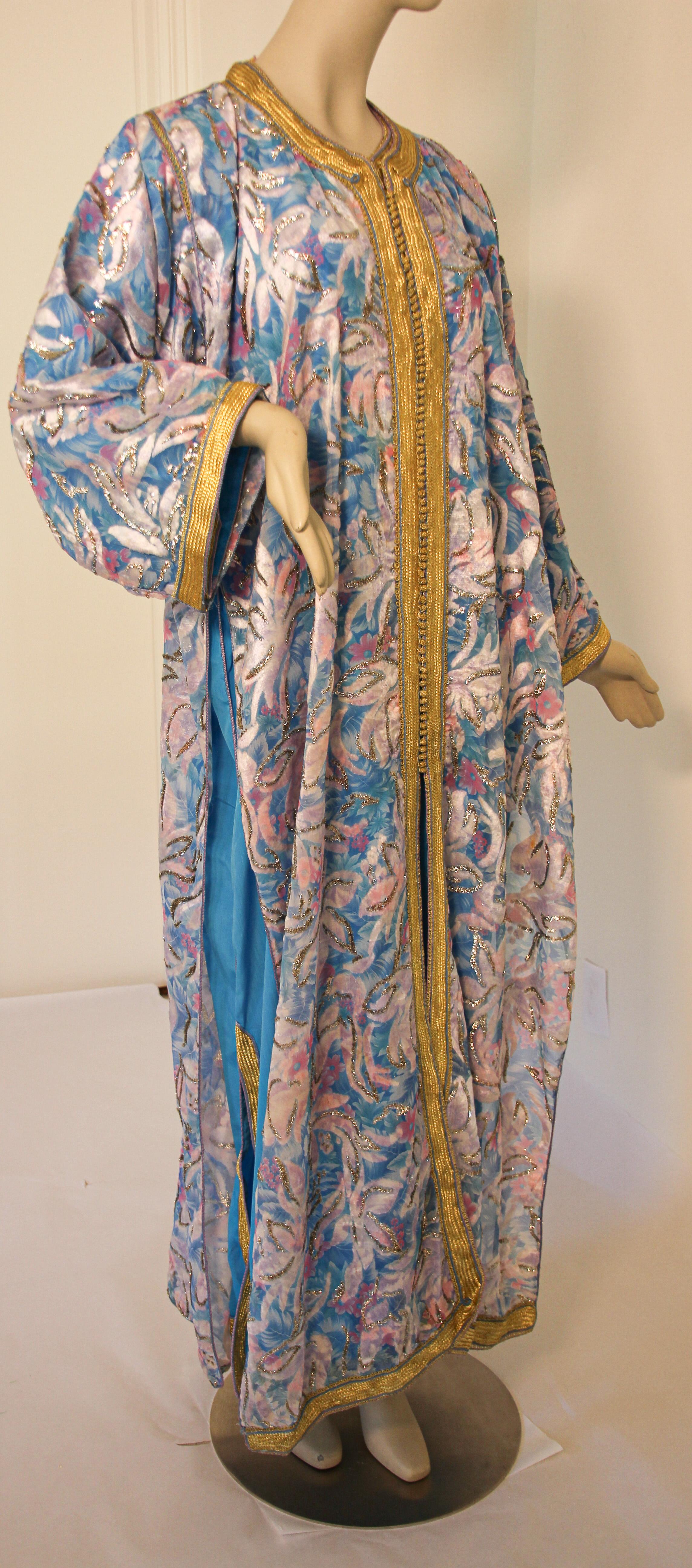 Hand-Crafted Moroccan Kaftan in Turquoise and Gold Floral Brocade Metallic Lame For Sale