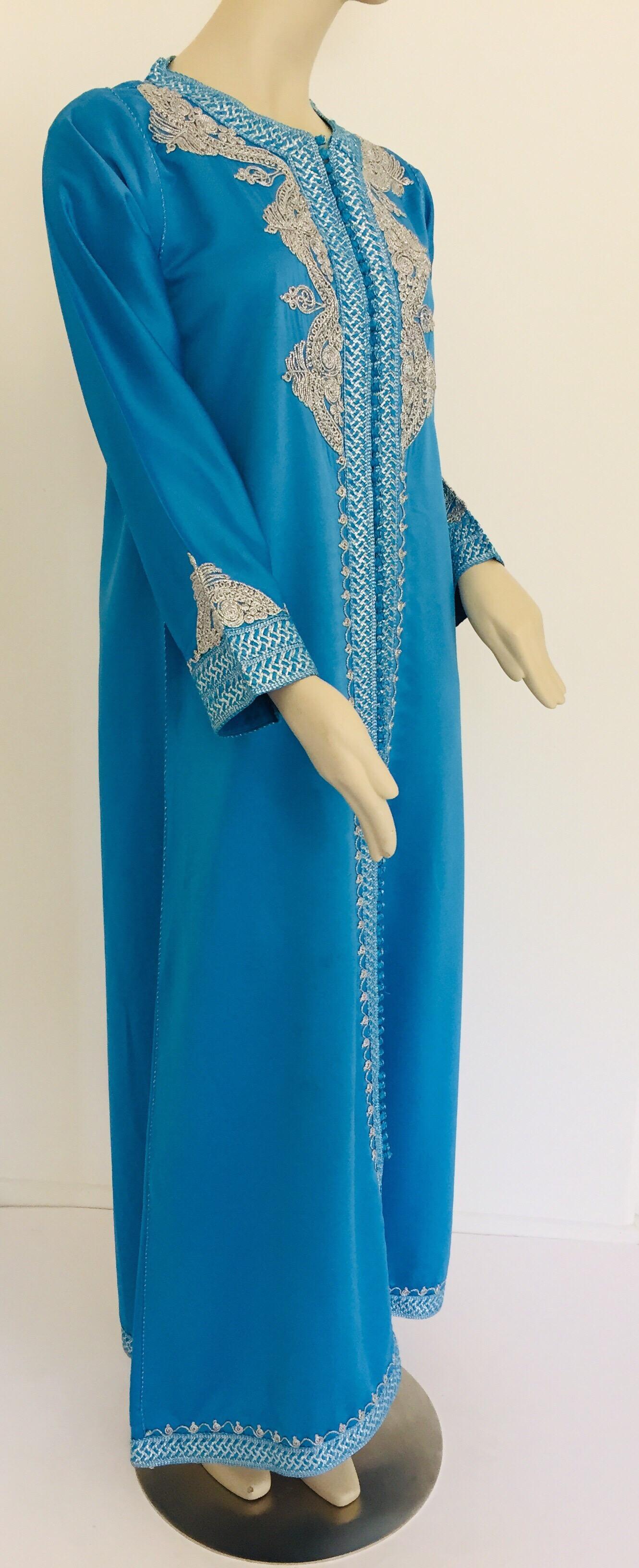 Moroccan Kaftan in Turquoise Blue and Silver For Sale 6